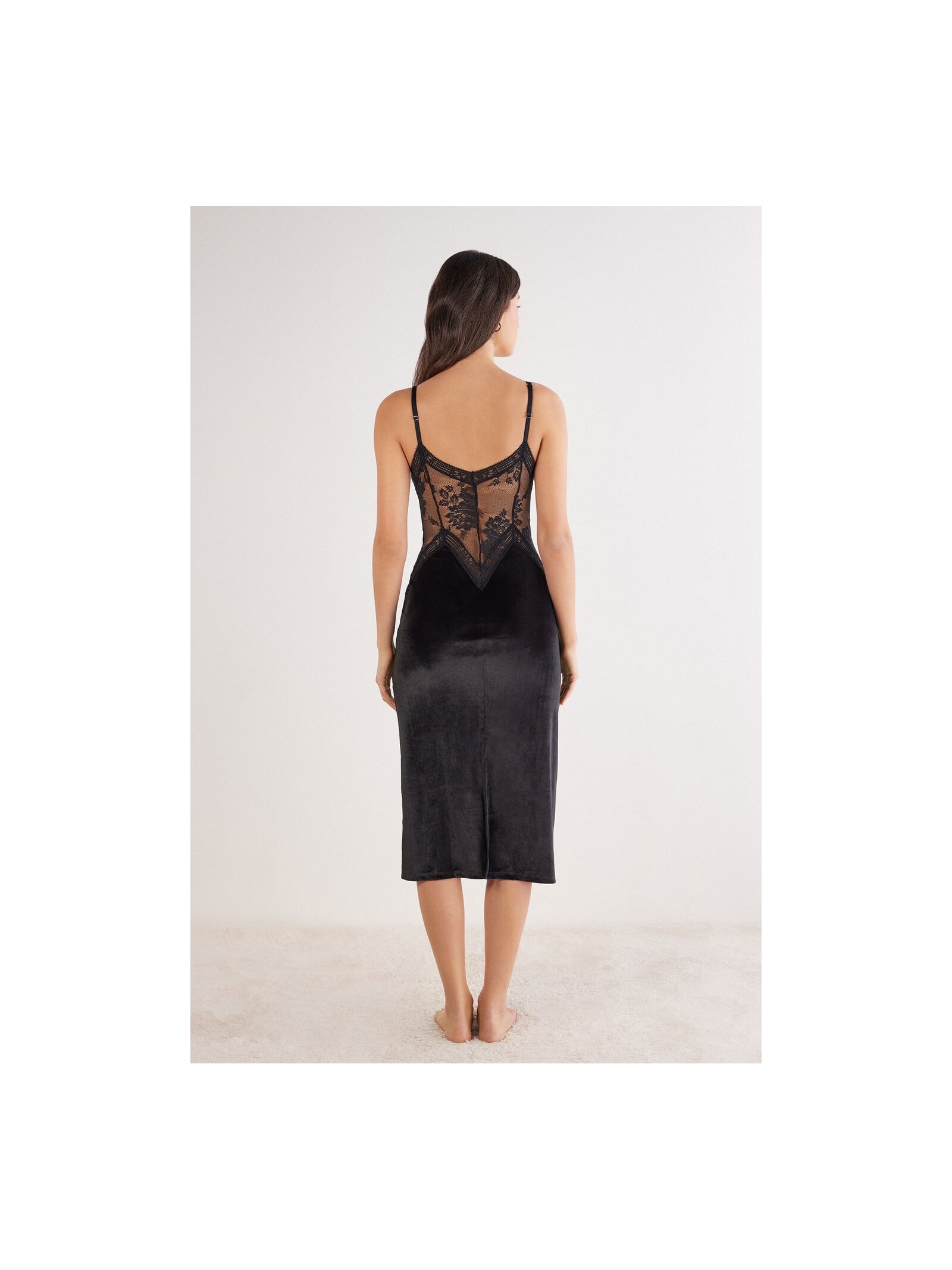 Camisola Longa Em Veludo e Renda La Femme Fatale Preto Intimissimi