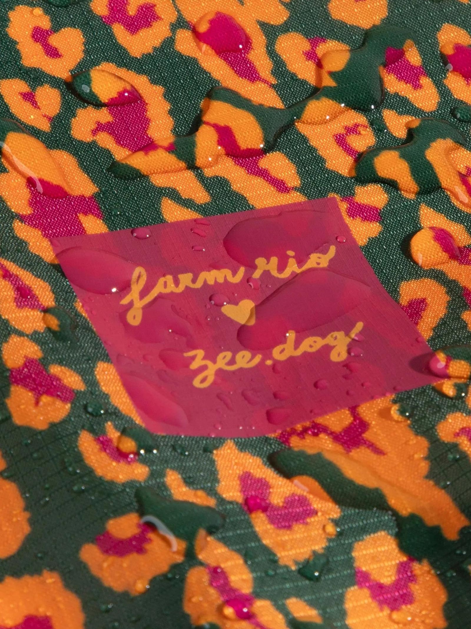 Capa De Chuva Onça Rosa Farm Etc + Zeedog