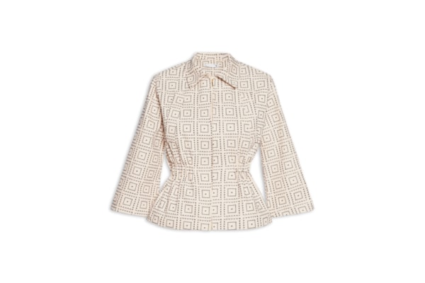 Casaco Feminina Acinturado Com Ombro Deslocados - Off White 