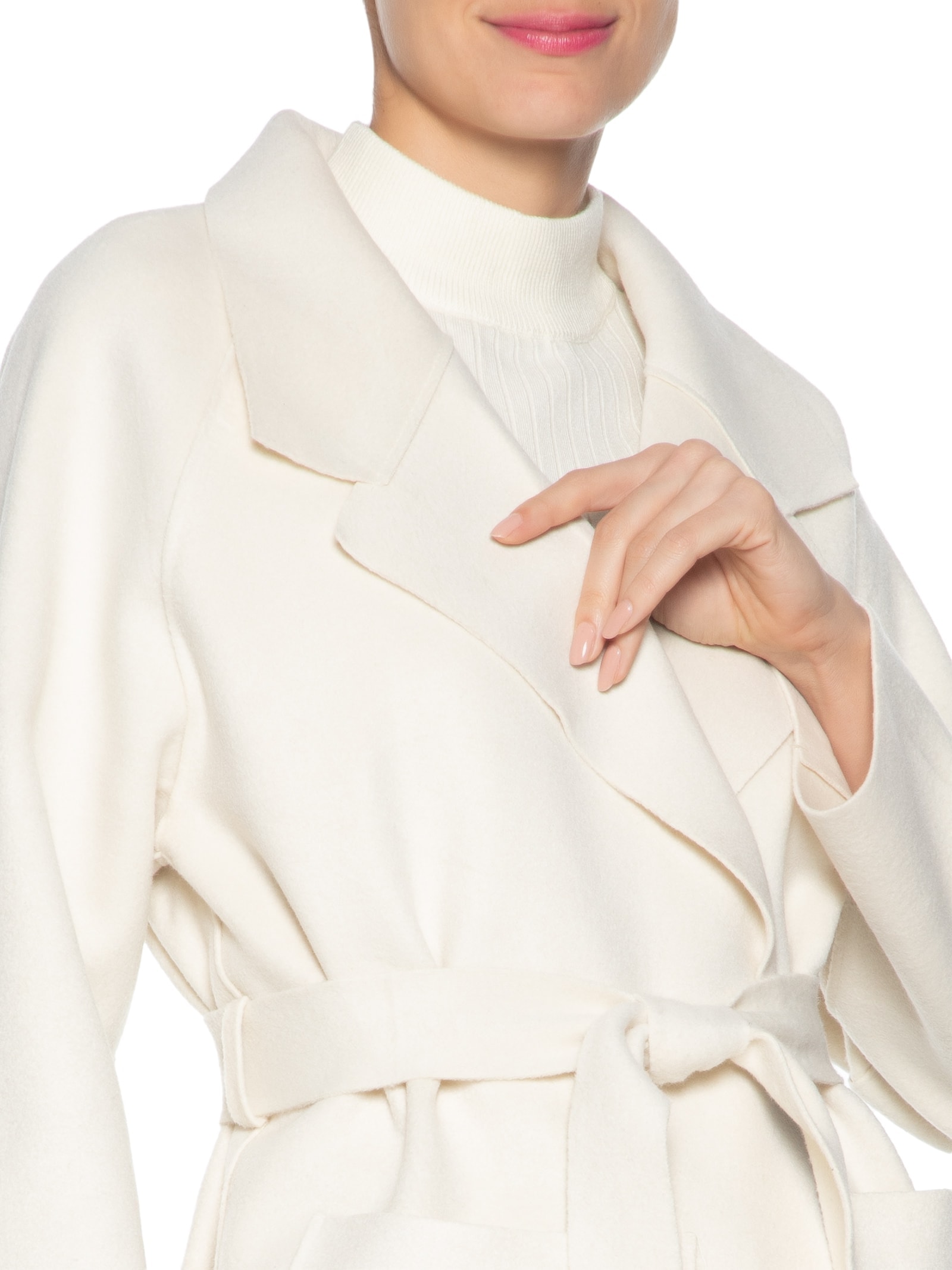 Casaco Feminino com Bolsos Frontais Off White '2Essential