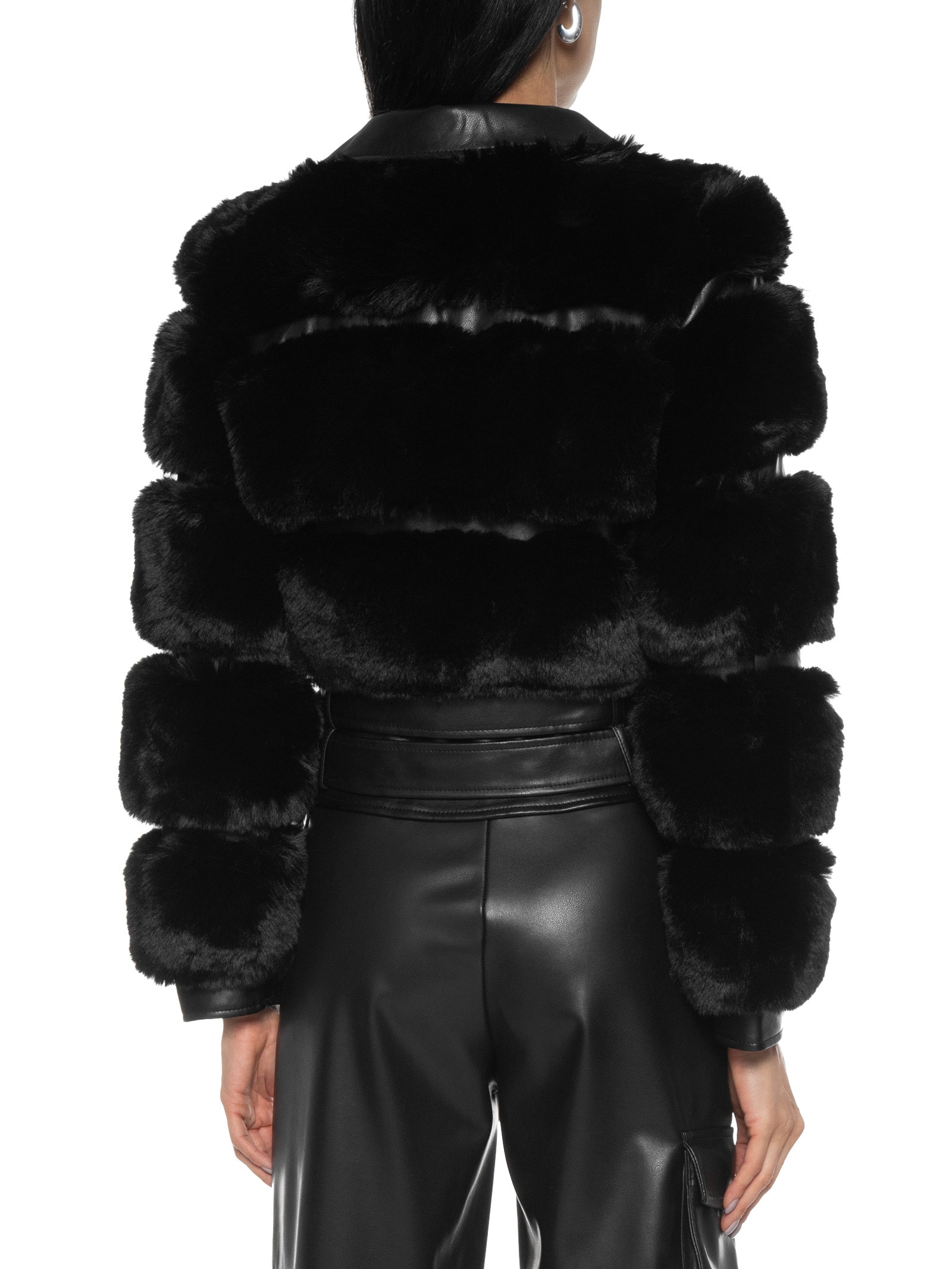 Casaco Feminino Pelinhos Preto Market 33