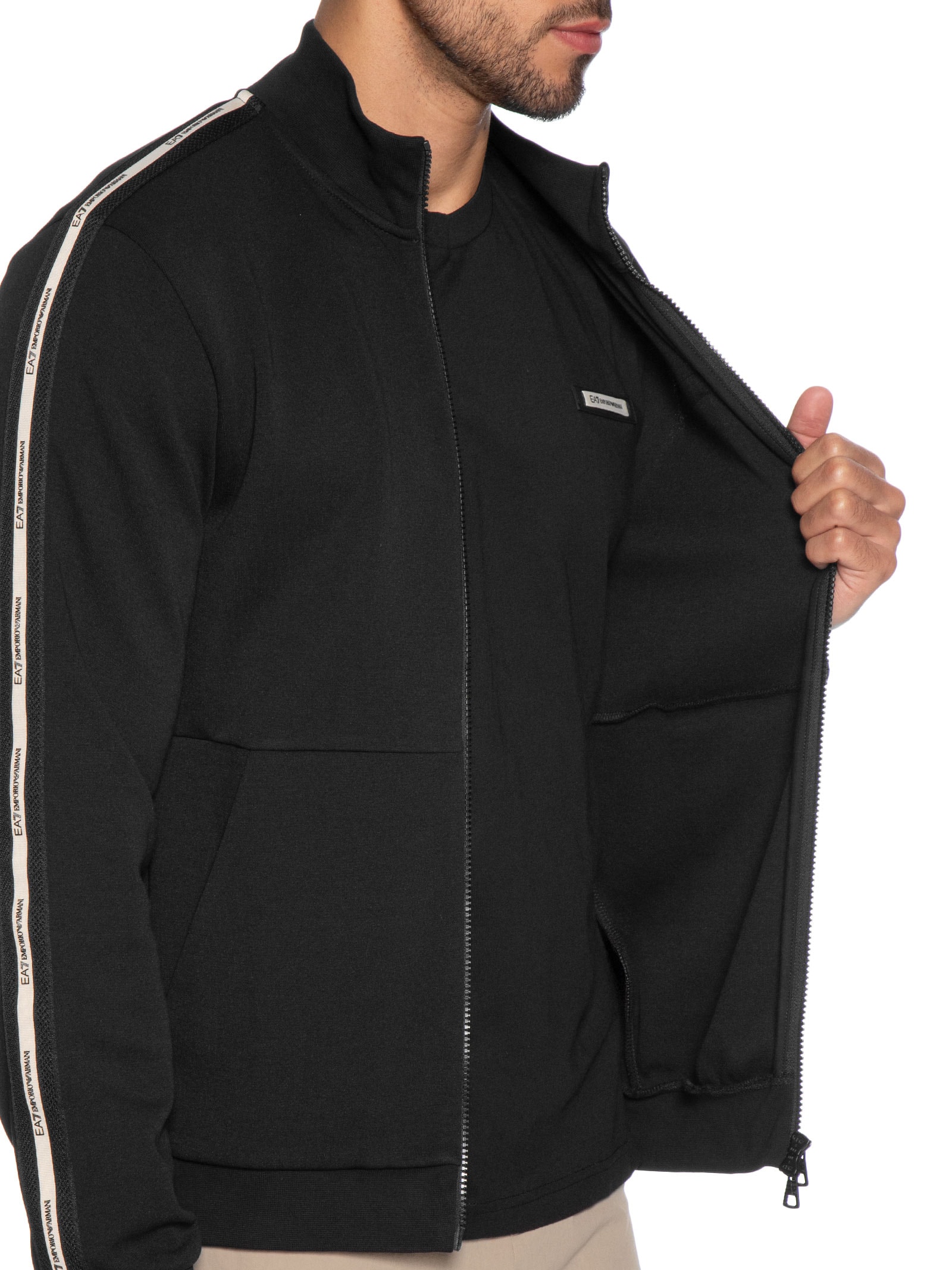 Casaco Masculino Train Logo Tape Preto Ea7 Emporio Armani