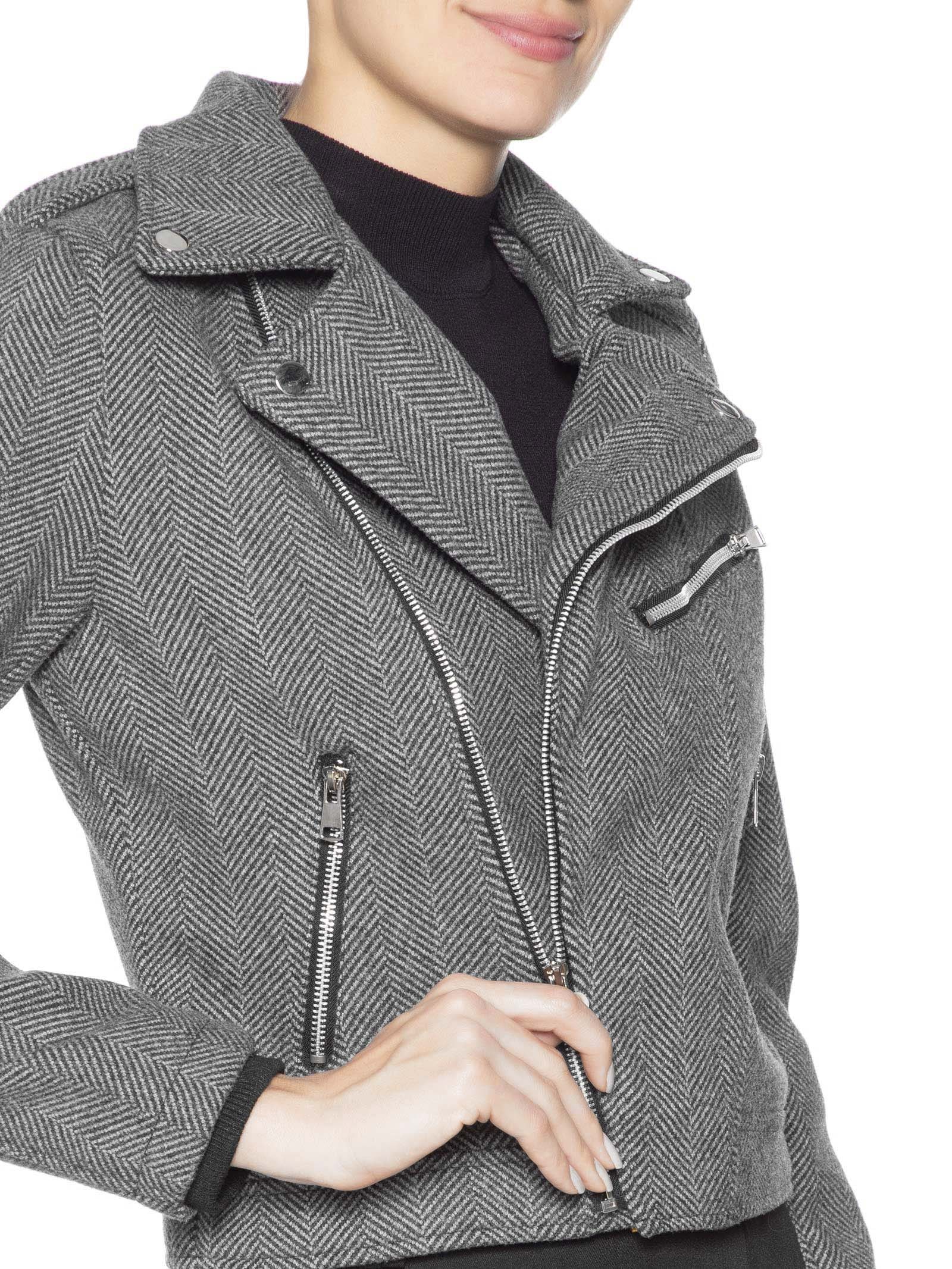 Casaqueto Feminino Com Zíper Diagonal Cinza Market 33