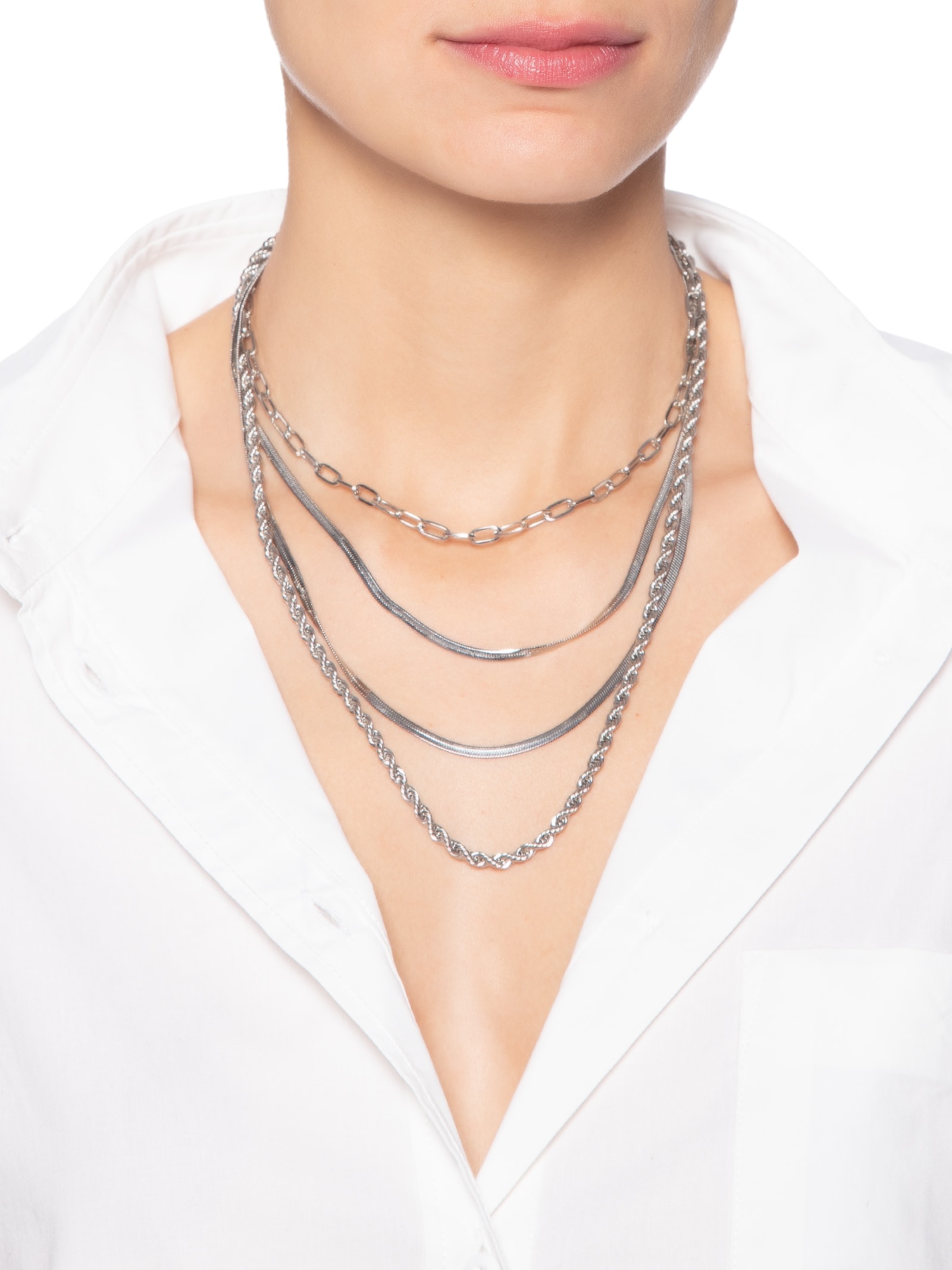 Colar Feminino Correntes Sobrepostas Prateado Basiq