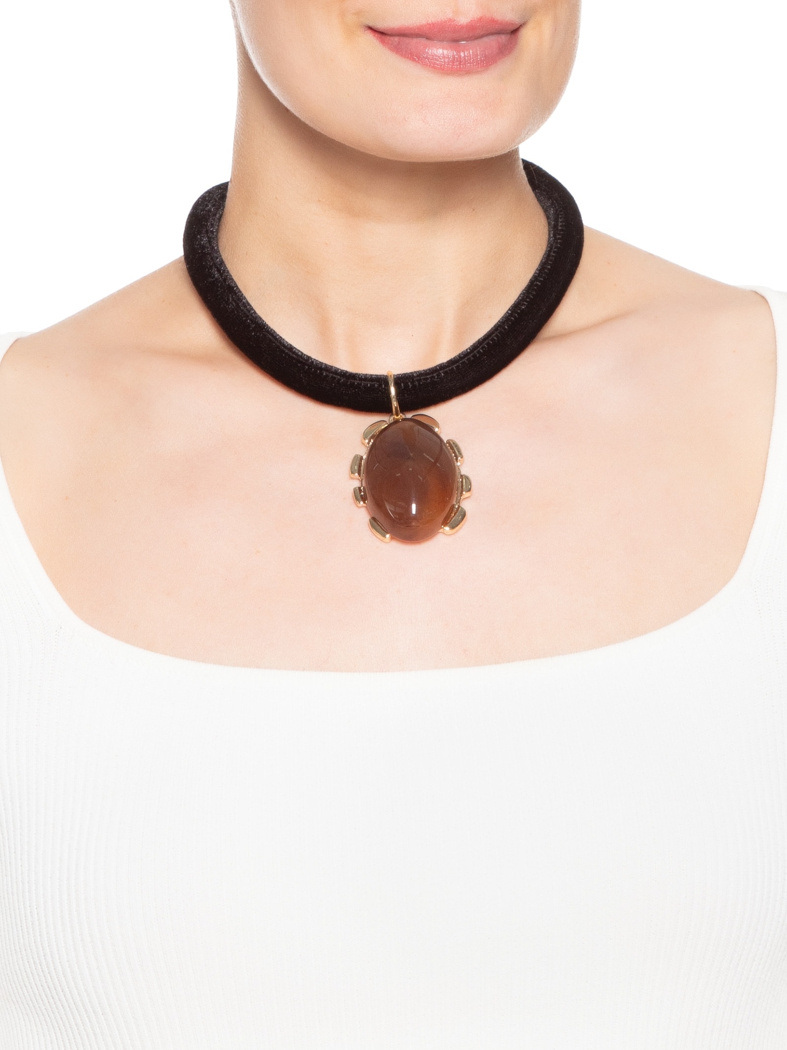 Colar Feminino Em Veludo Com Pingente Marrom '2Essential