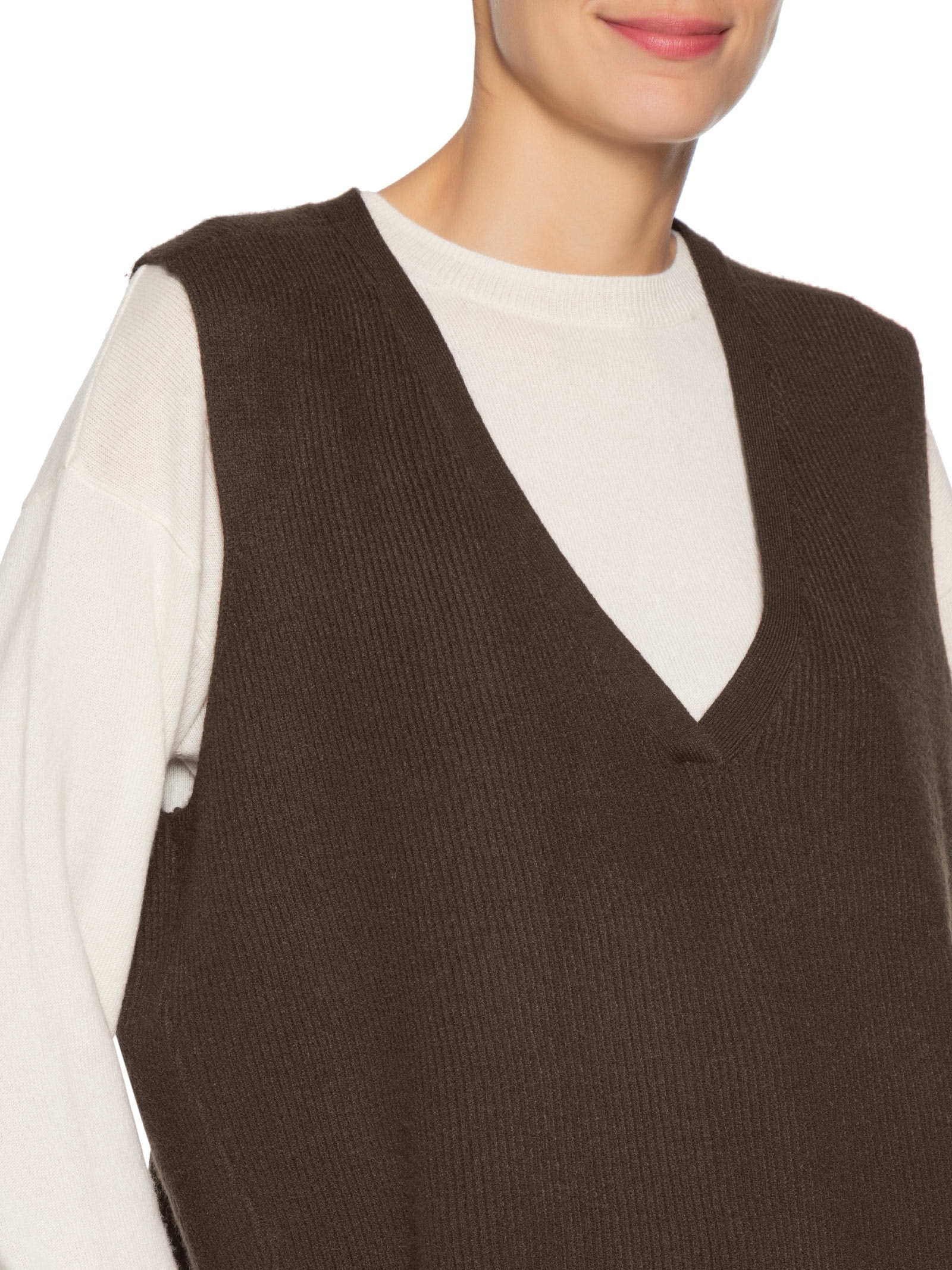 Colete Feminino Decote V Em Tricot Marrom '2Essential