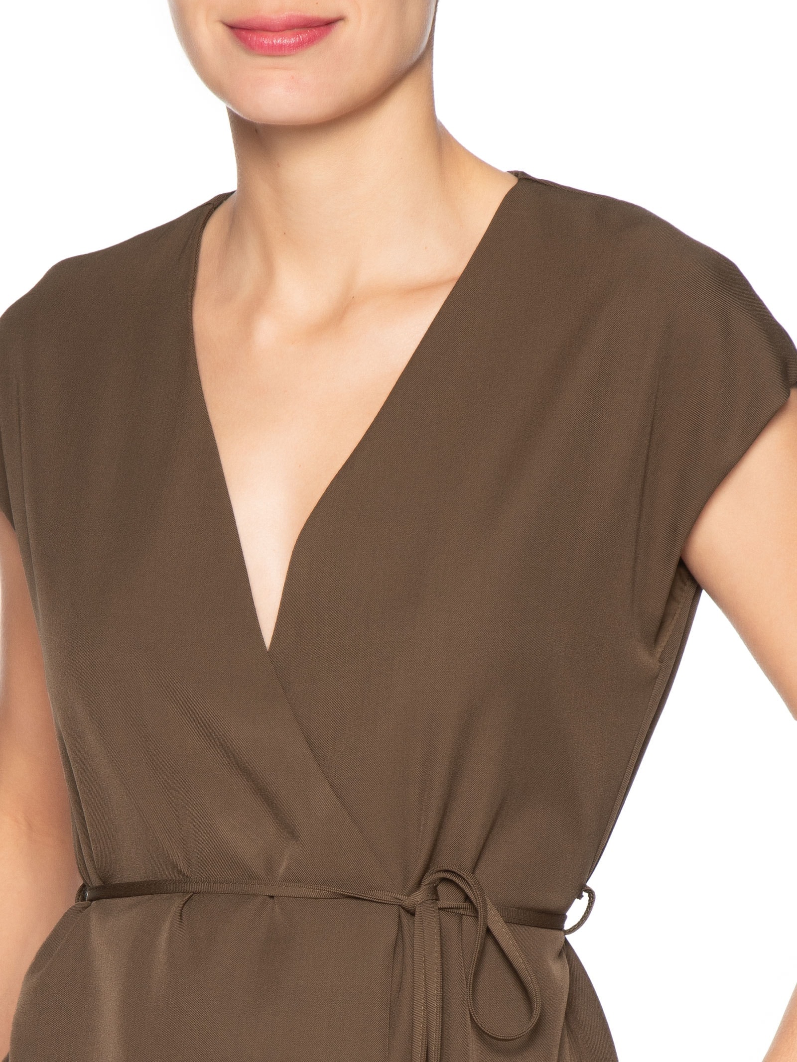 Conjunto Feminino Colete e Calça Com Amarração Marrom Basiq