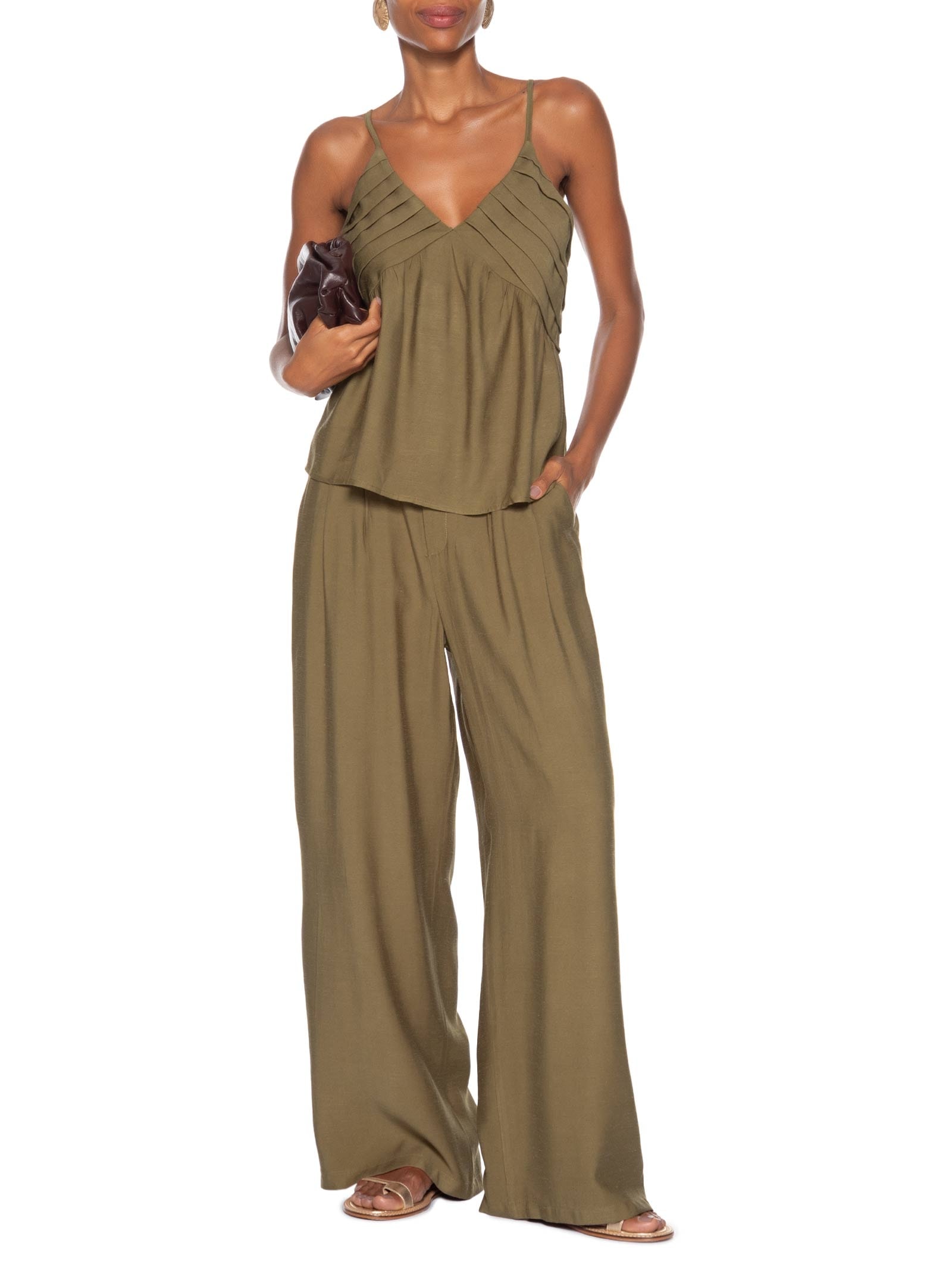 Conjunto Feminino Com Linho Blusa De Alça E Calça Reta Marrom Basiq