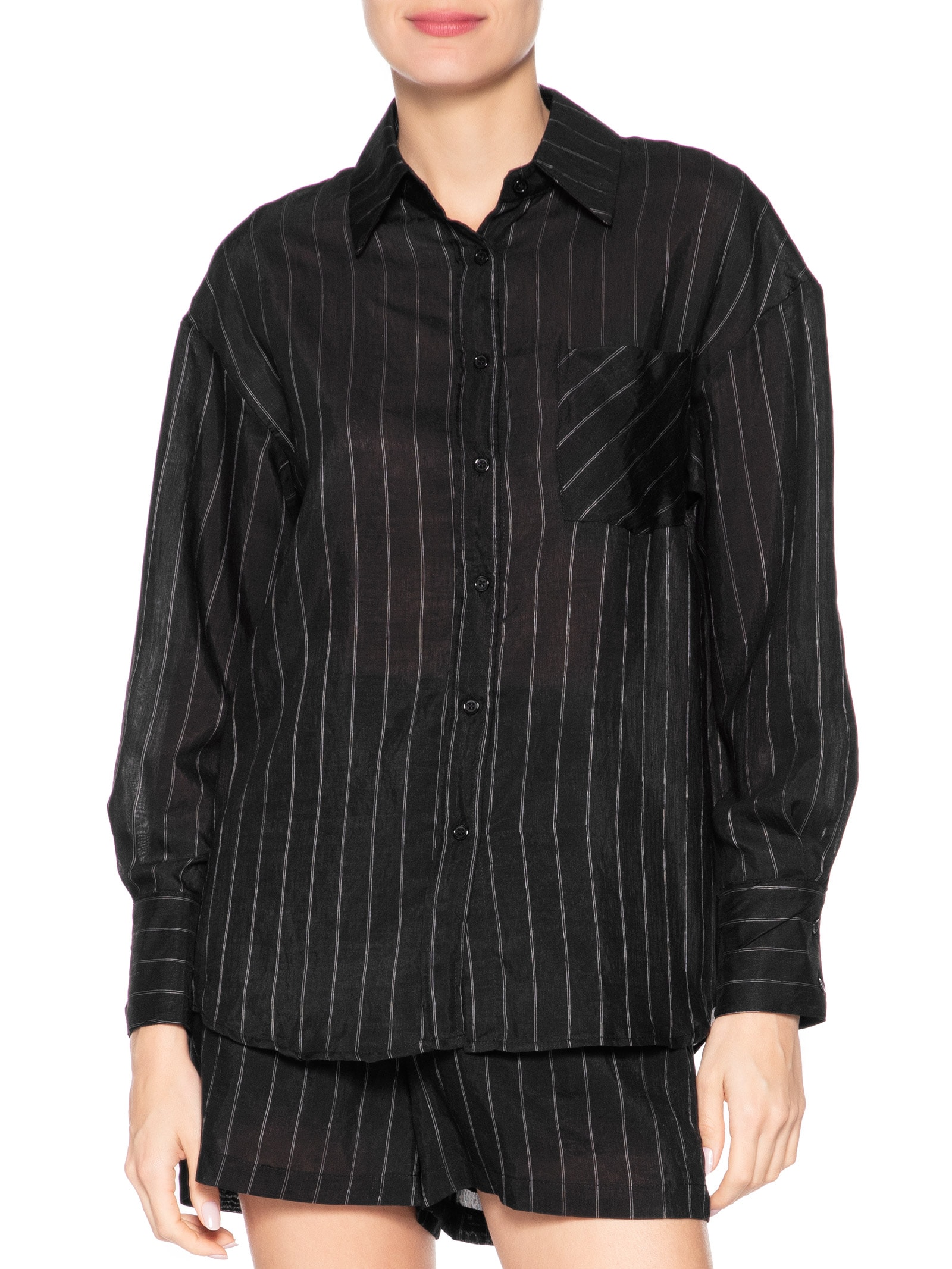 Conjunto Feminino Listrado Com Camisa Manga Longa E Short Preto Basiq