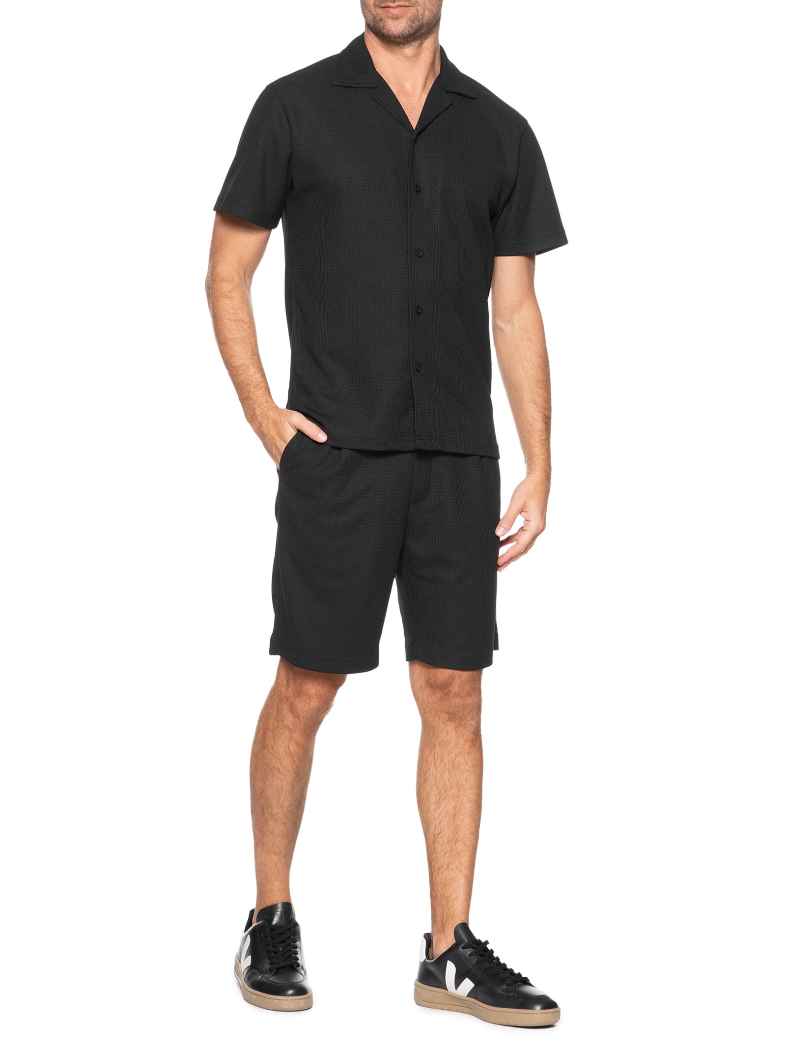 Conjunto Masculino Básico Camisa Manga Curta e Short Preto Basiq Men
