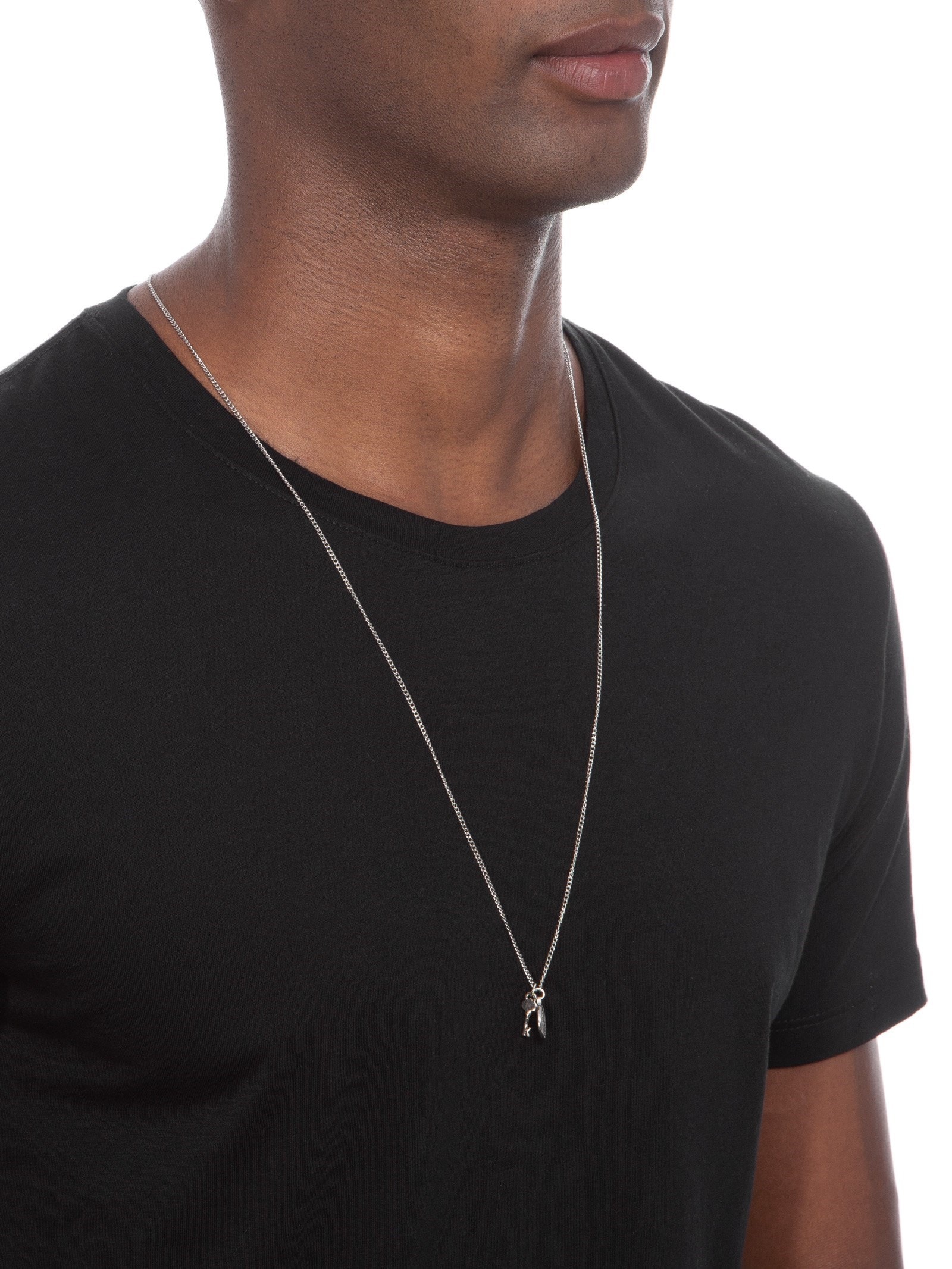 Escapulário Masculino Amuleto São Bento de Corrente em Aço Prata Key Design