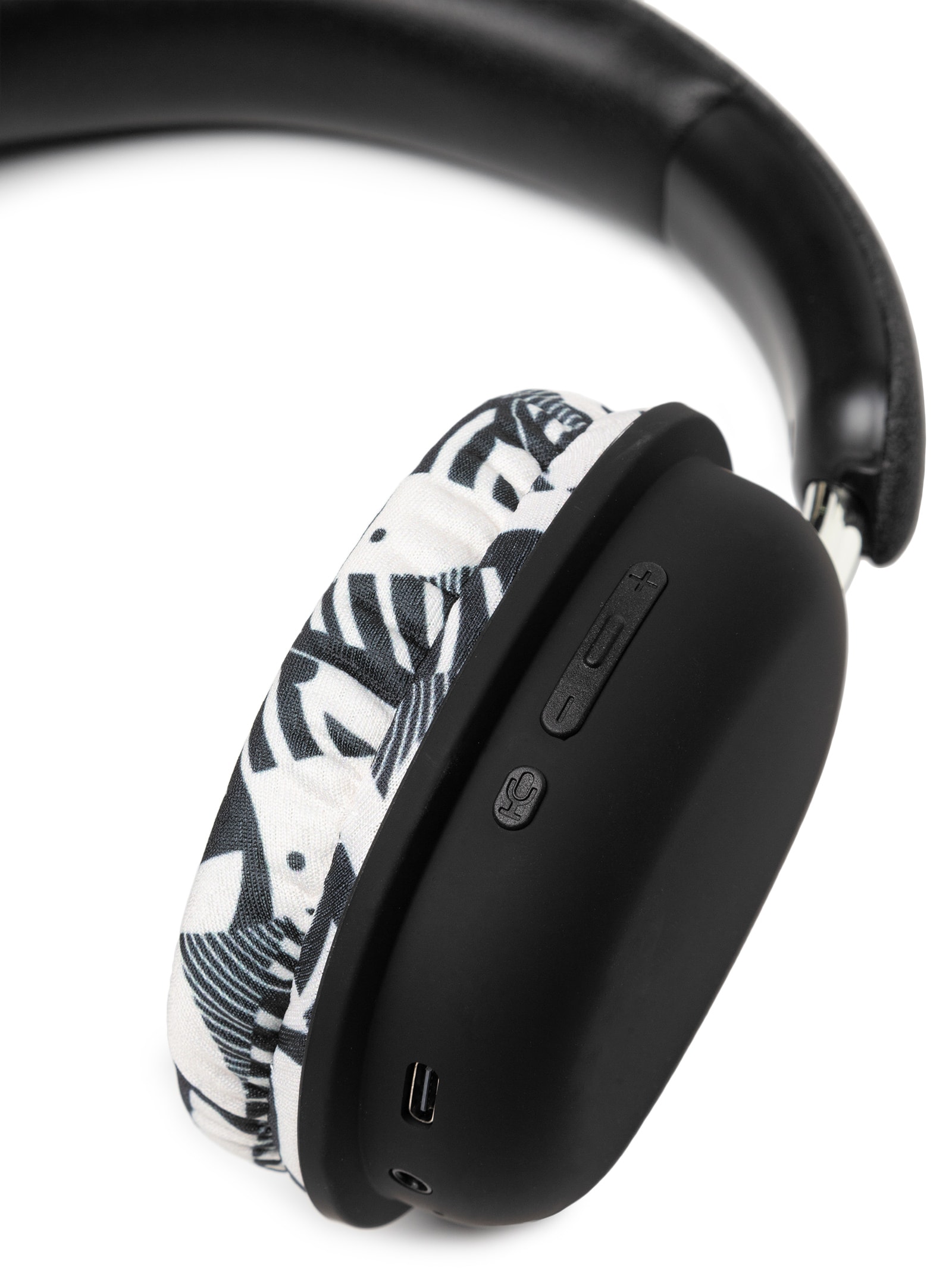 Headphone Bico de Tucano – Preto Farm Etc