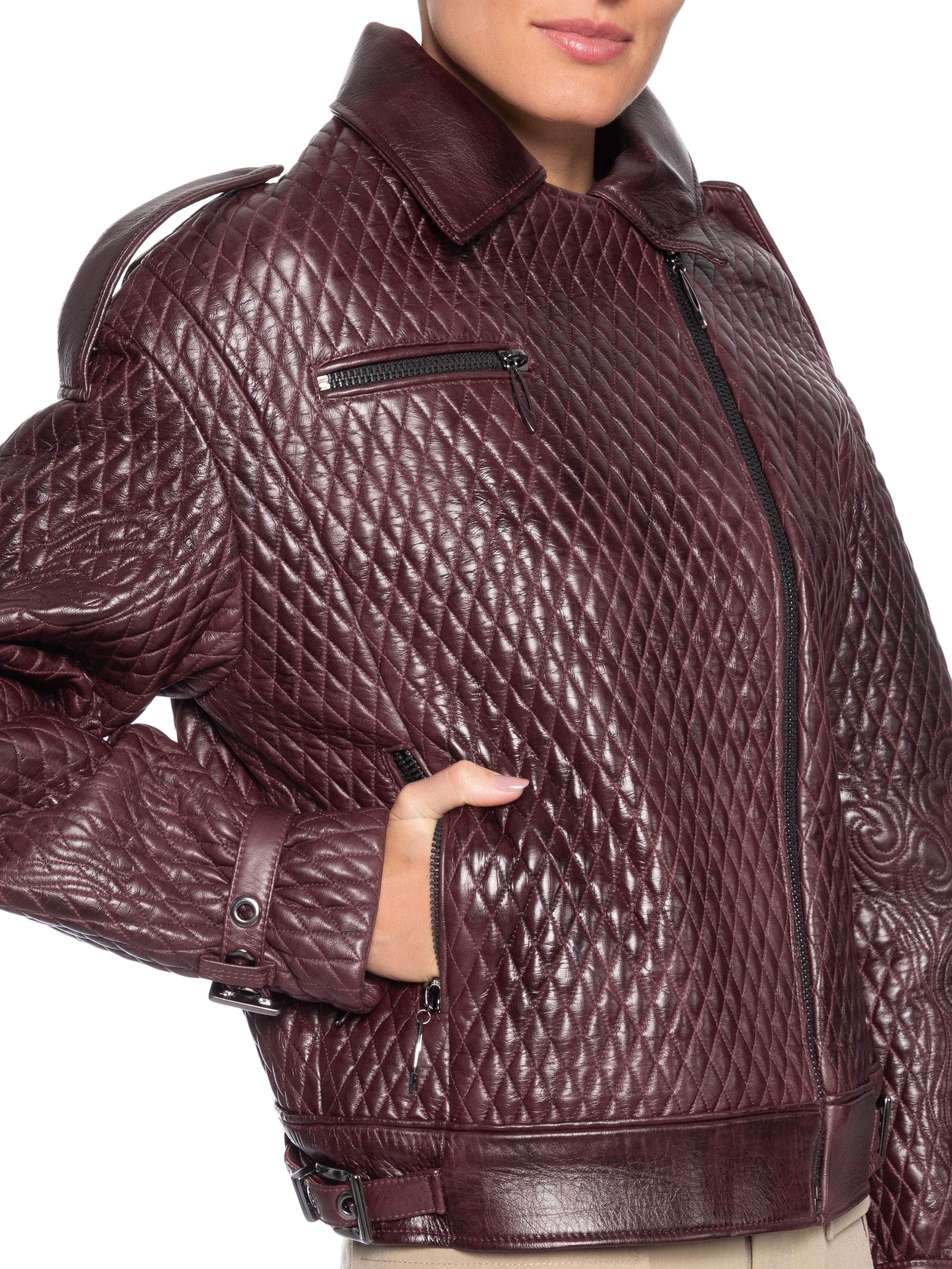 Jaqueta de Couro Feminina Oversized Com Detalhe De Matelassê Bordado Vermelho Animale