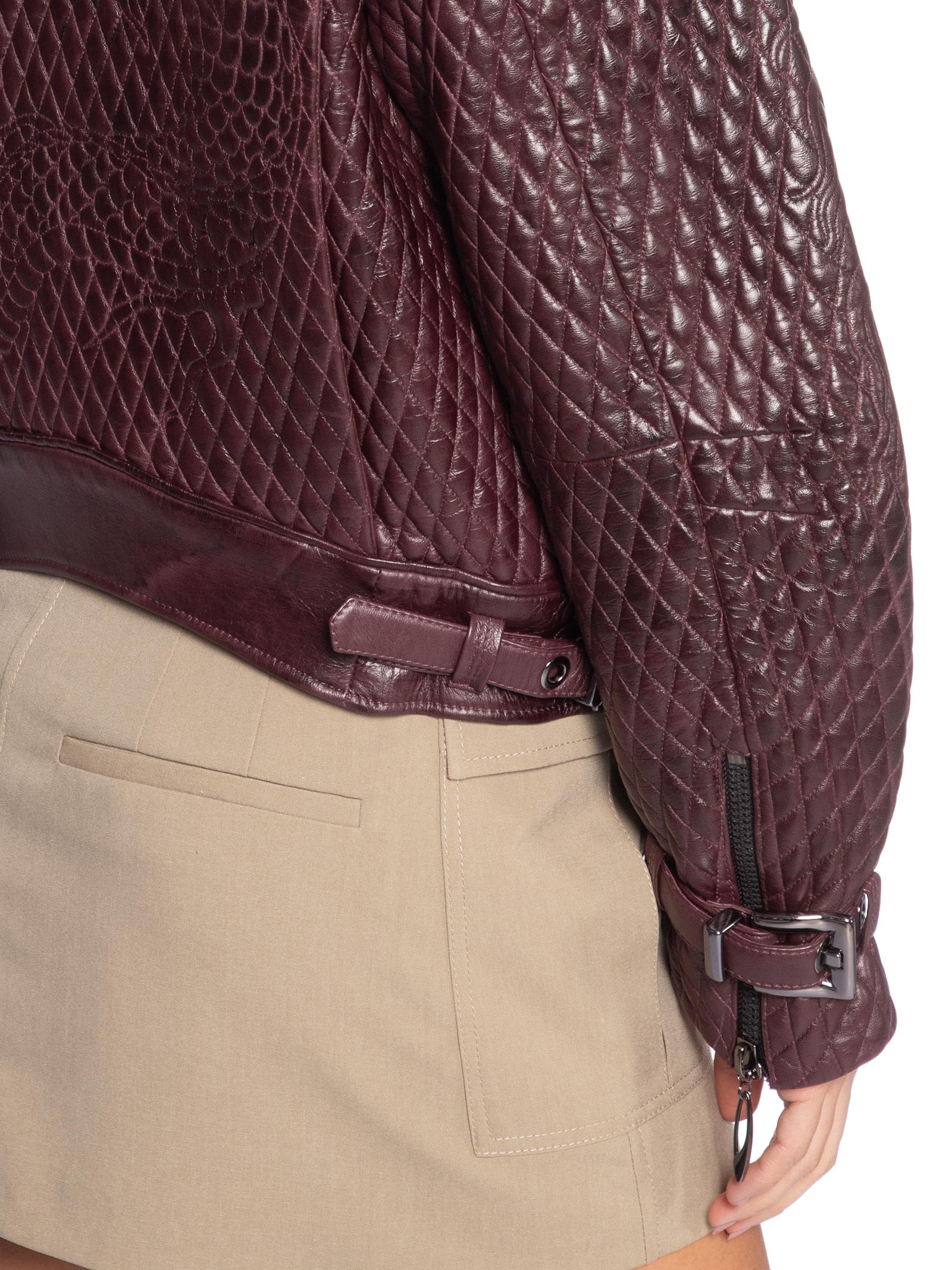 Jaqueta de Couro Feminina Oversized Com Detalhe De Matelassê Bordado Vermelho Animale