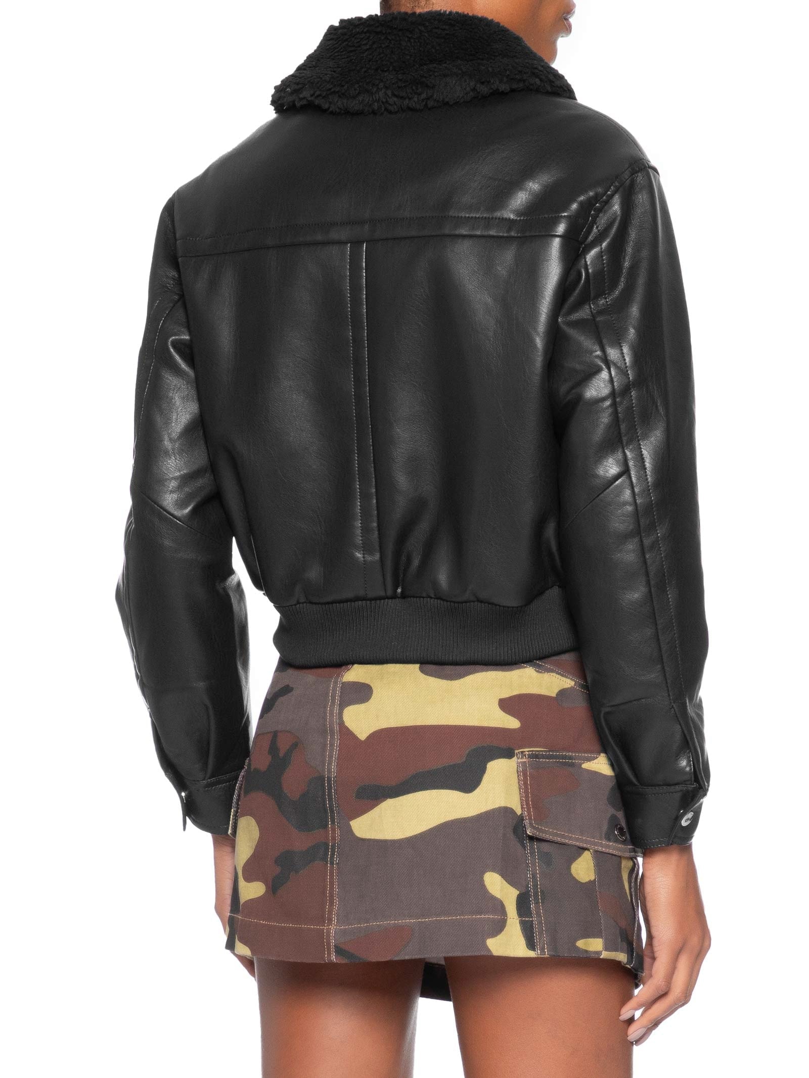 Jaqueta Feminina Com Gola Peluciada Preto Market 33