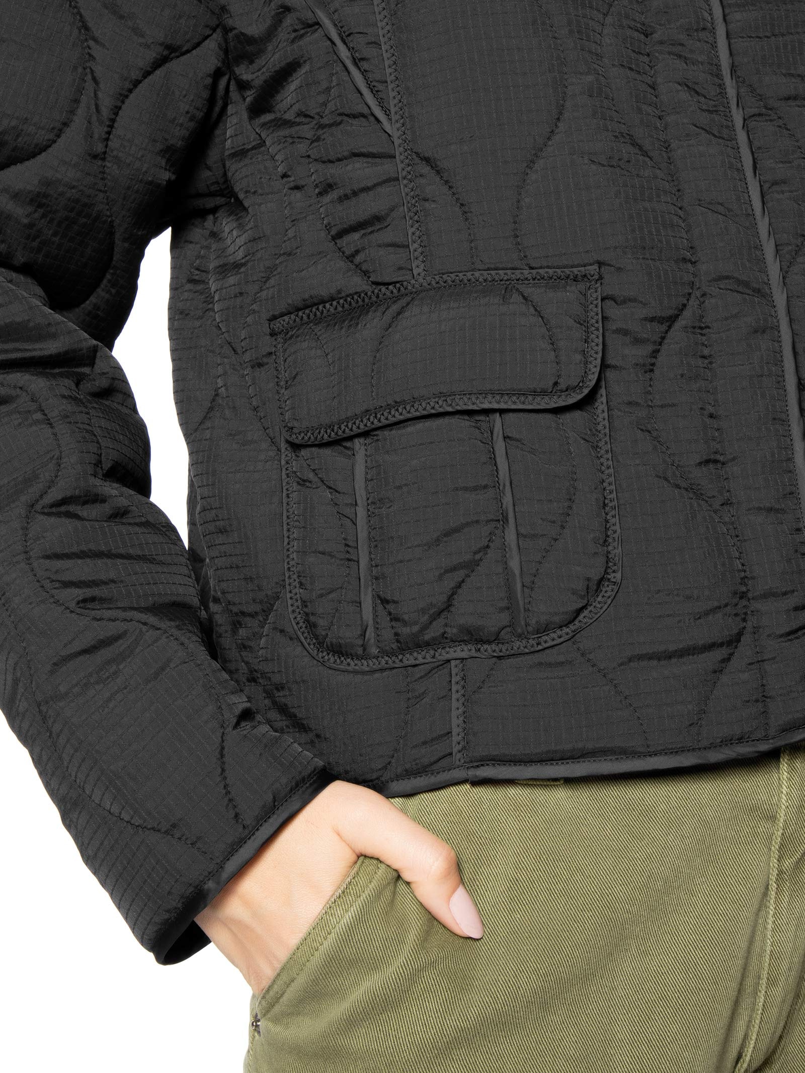 Jaqueta Feminina Nylon Matelasse Vivo Estampado Preto Animale Jeans