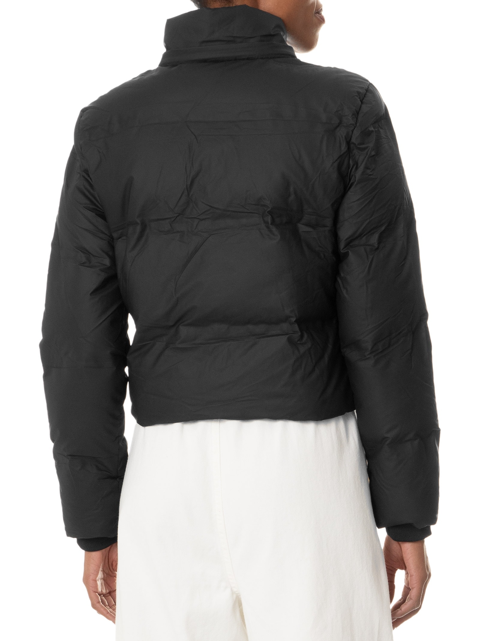 Jaqueta Feminina Puffer Com Capuz E Bolsos Preto Basiq