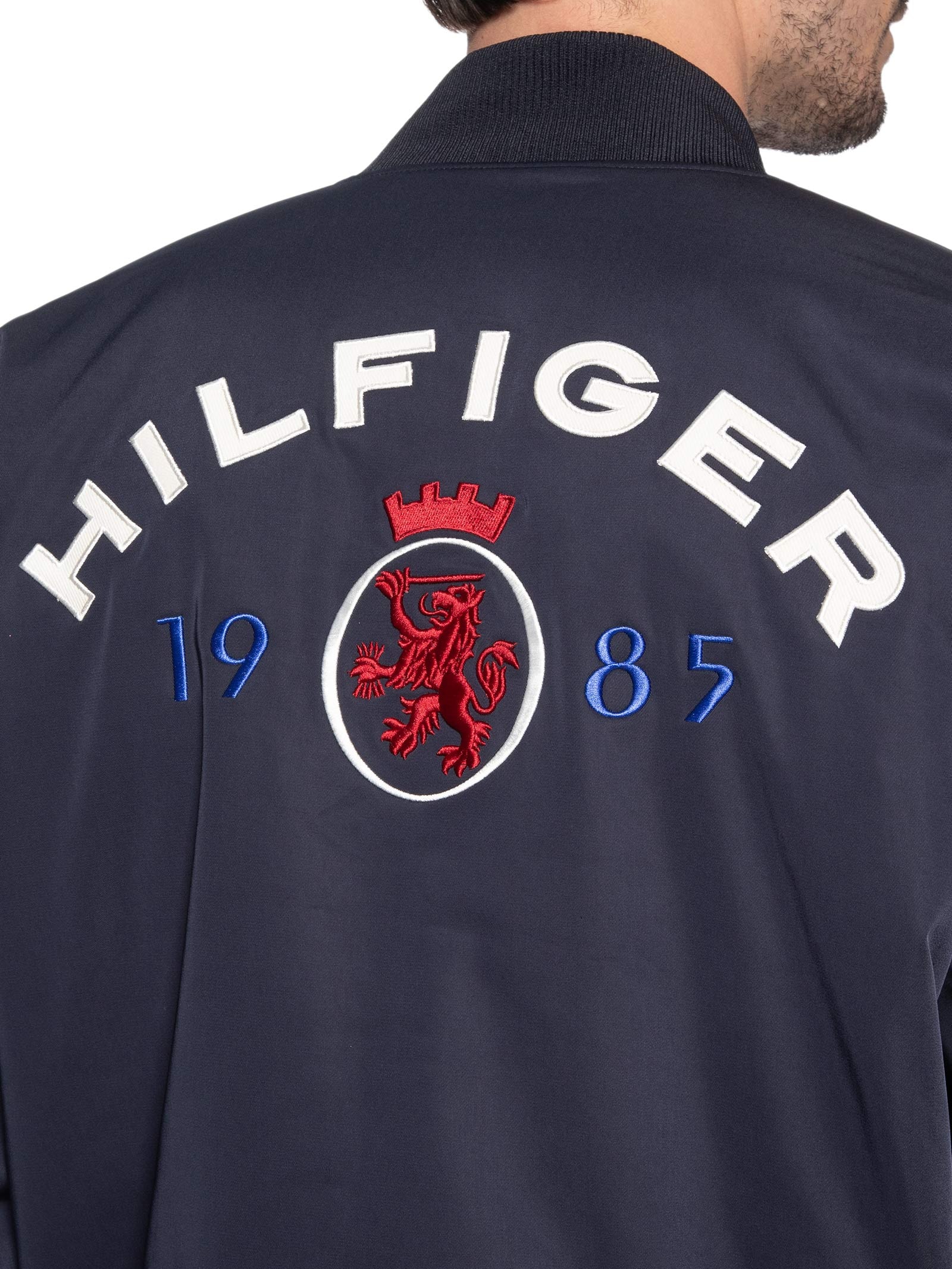 Jaqueta Masculina Bomber Com Brasão Bordado Azul Tommy Hilfiger