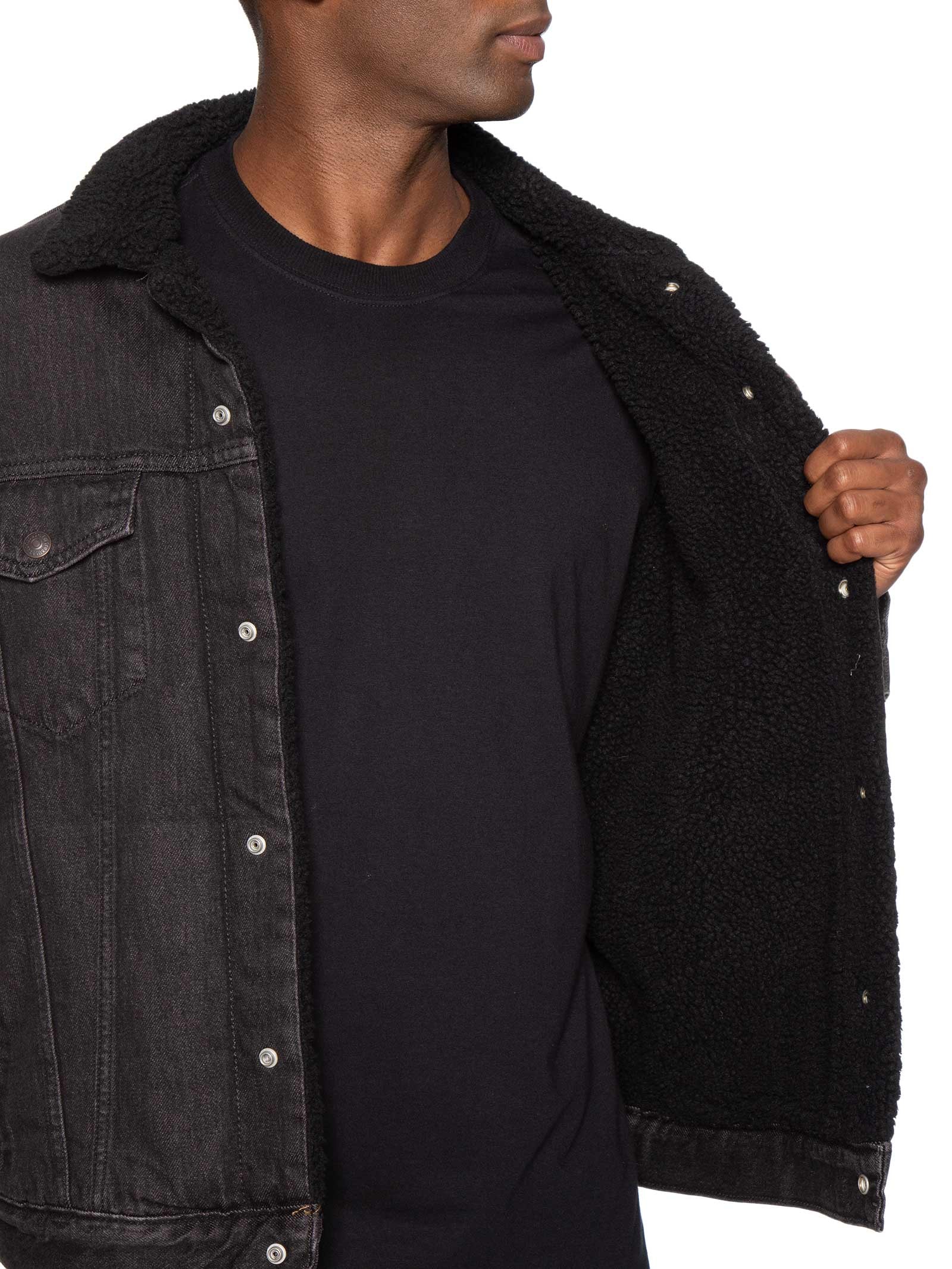 Jaqueta Masculina Jeans Modelagem Relaxed Sherpa Tracker Preto Levi's