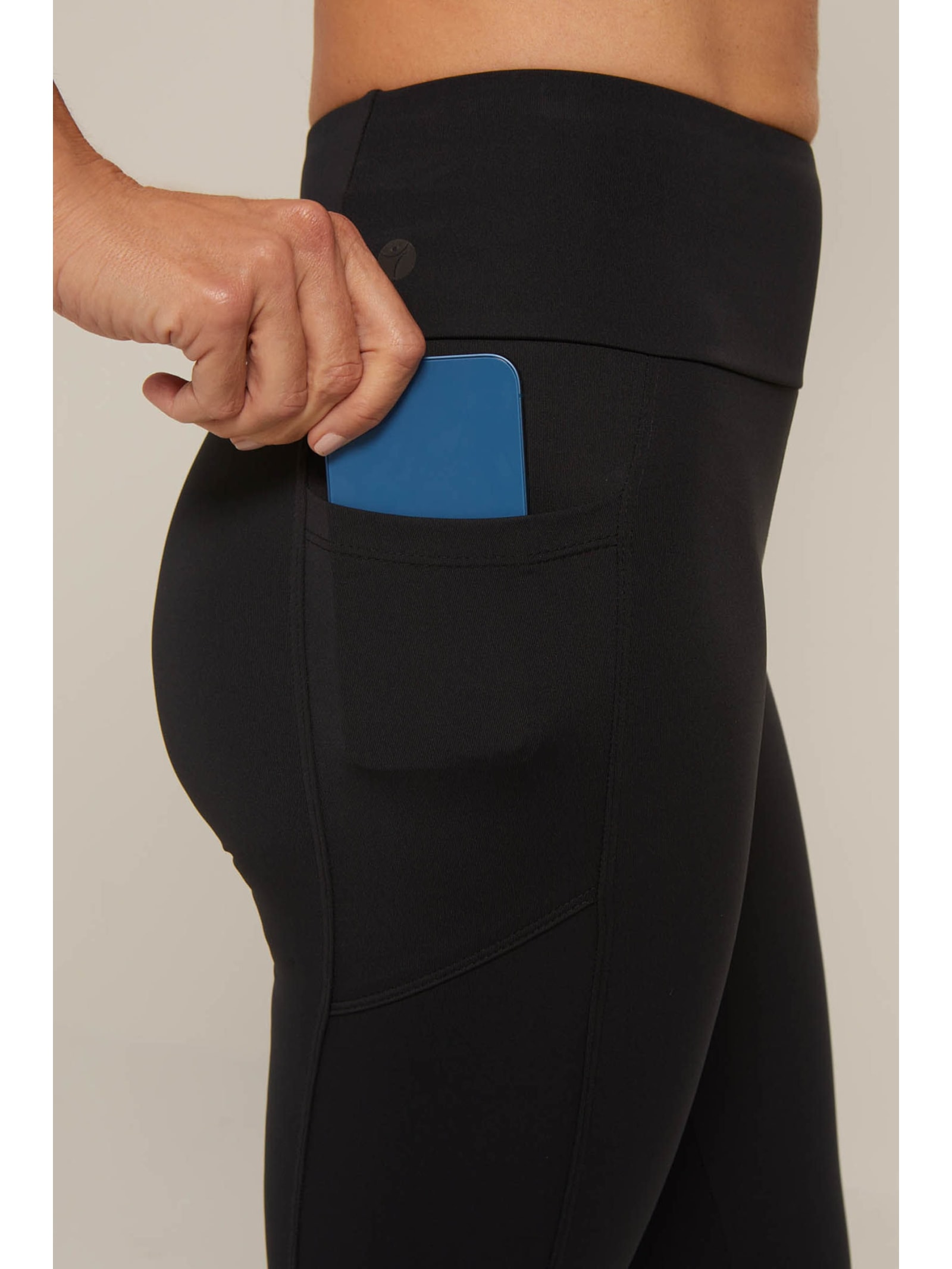 Legging Fitness Preta Bolso Soft Skin Bali Yogini