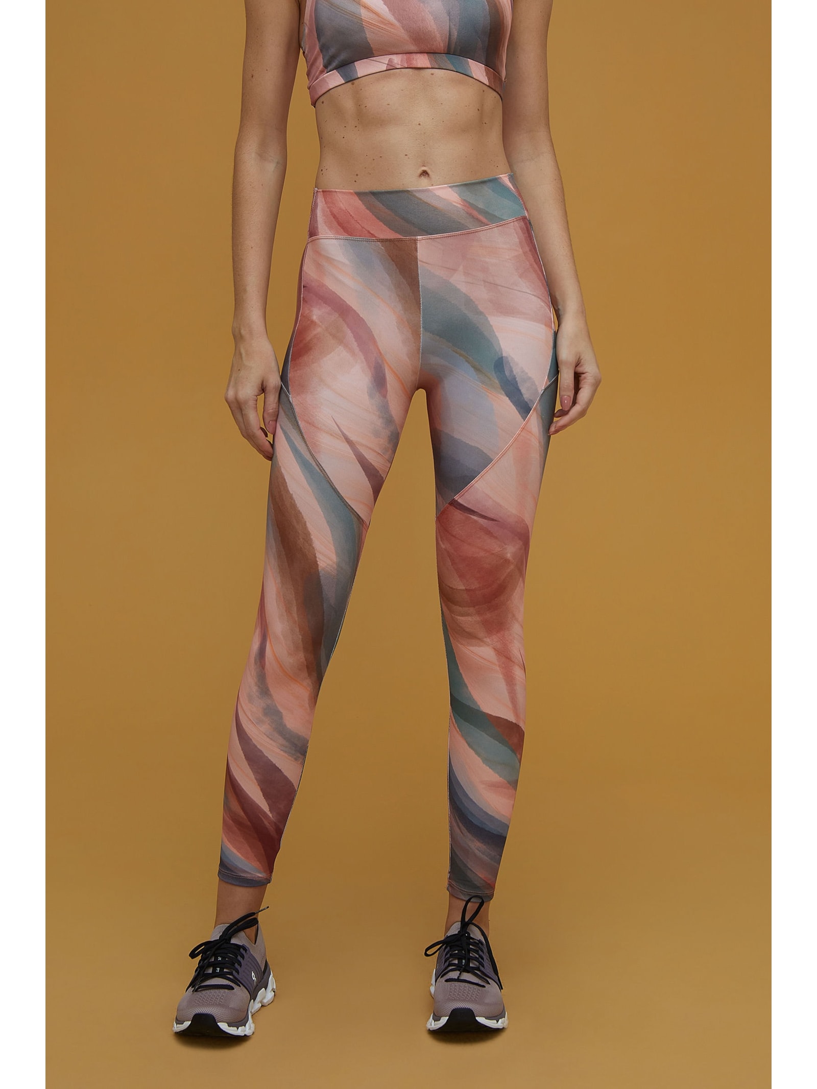 Legging Fitness Recortes Bolsos Estampado Desert Yogini