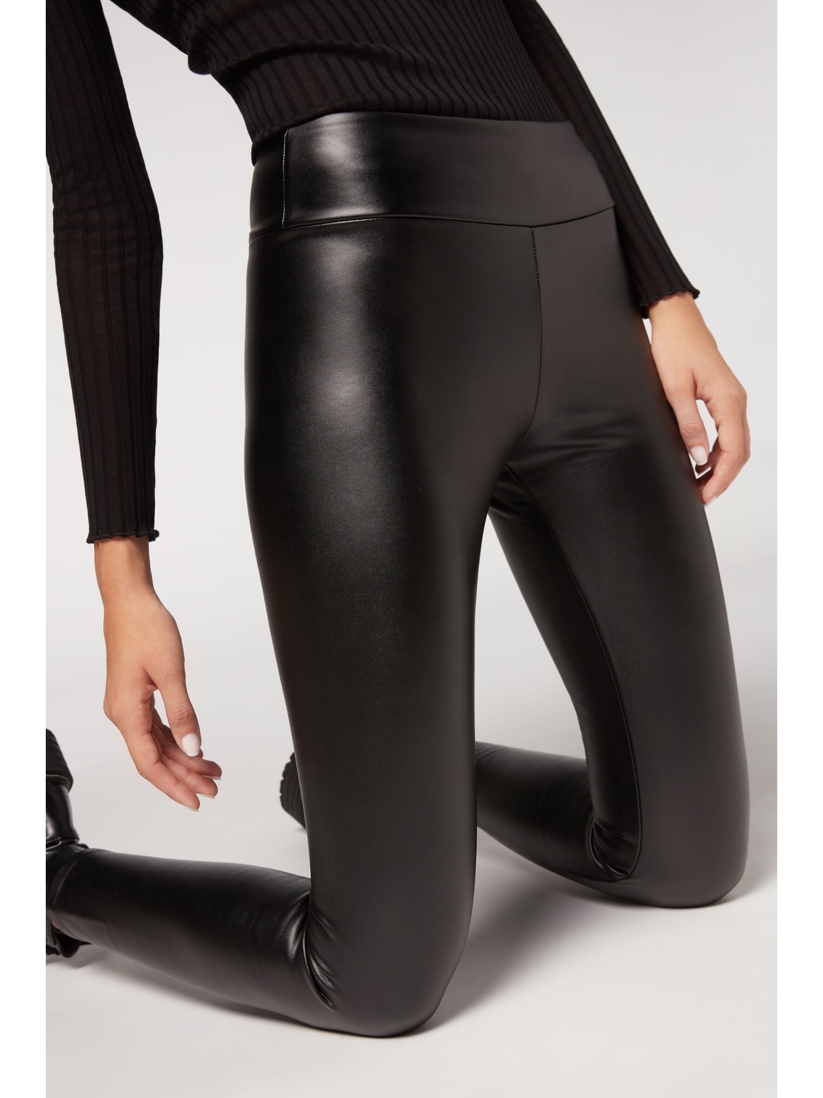 Legging Térmica Efeito Couro Preto