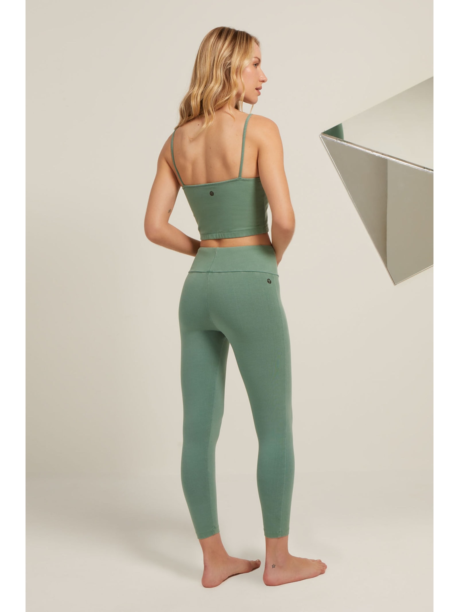 Legging Yoga Estonada Verde Zuri Yogini