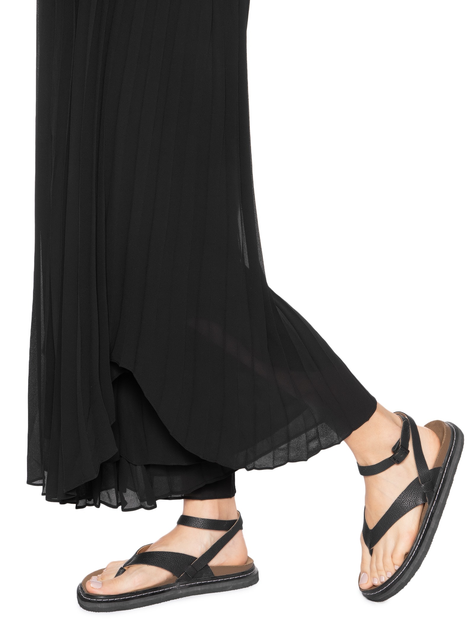 Macacão Feminino Alças Plissado Preto Osklen