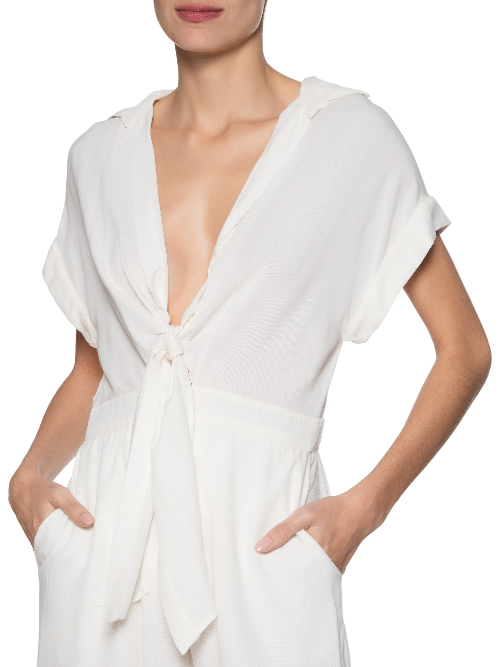 Macacão Feminino Amarração Decote Frente Off White Dress To