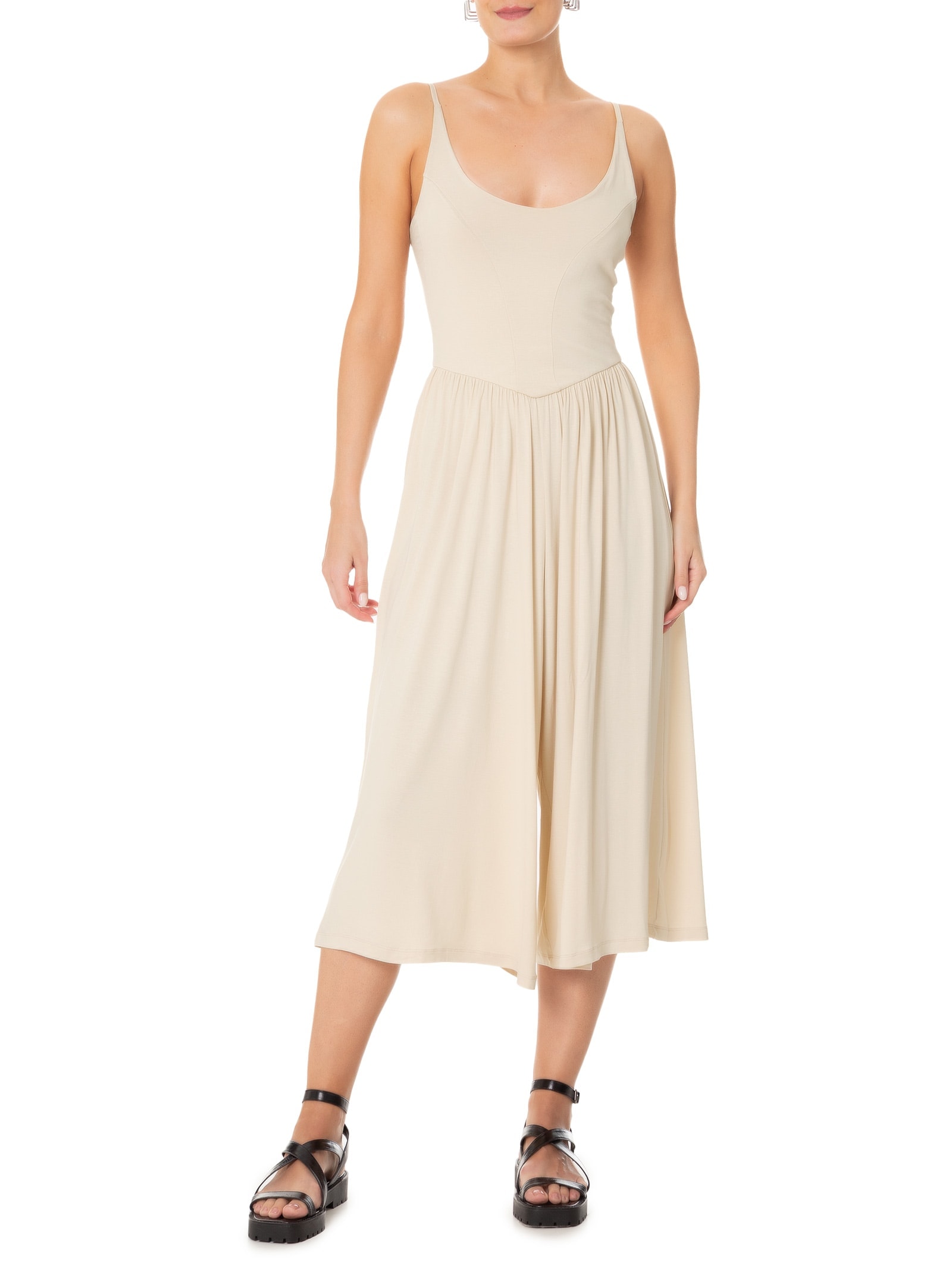 Macacão Feminino Amplo Midi Alças Regulaveis Off White  Basiq