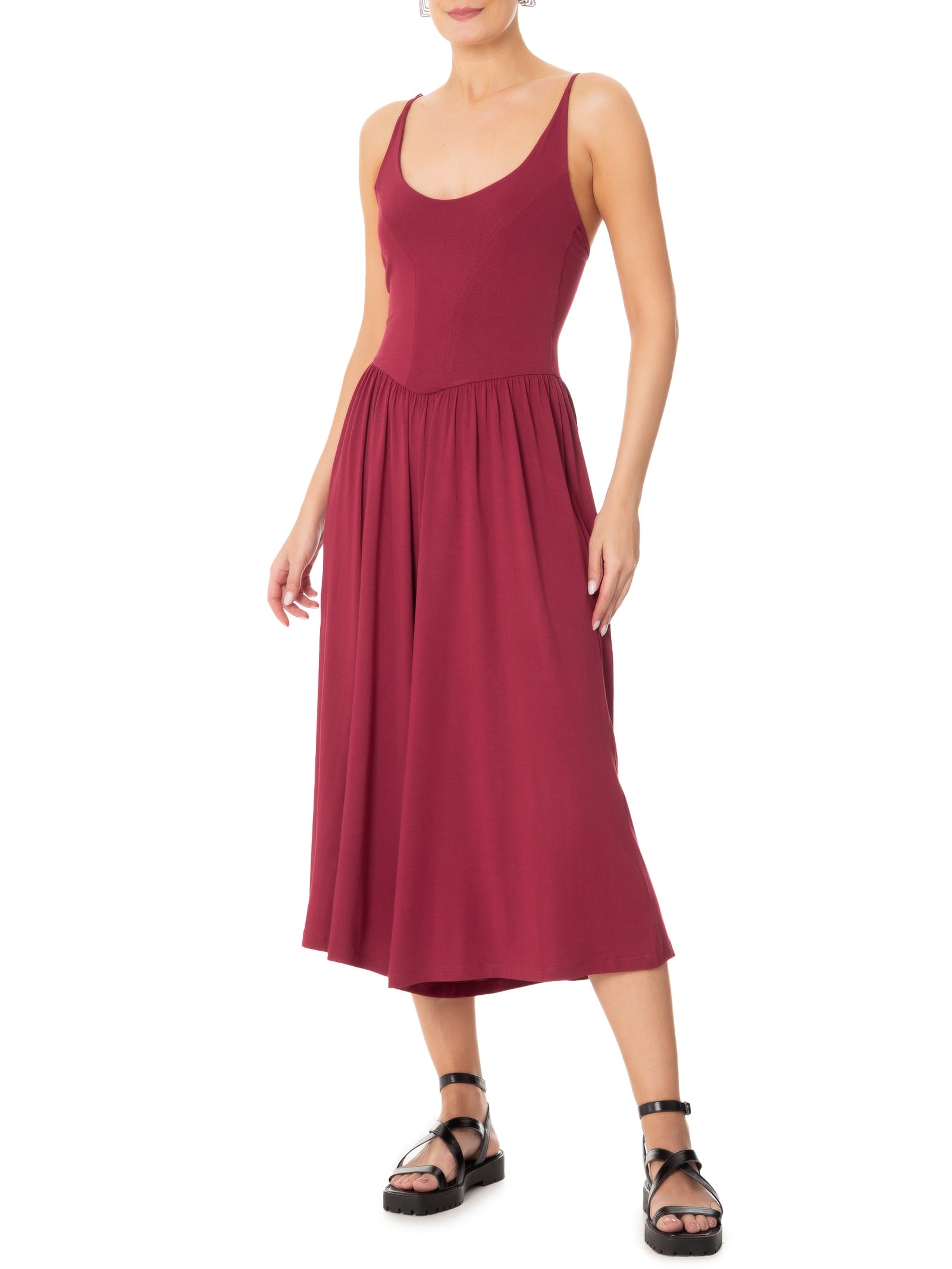 Macacão Feminino Amplo Midi Alças Regulaveis Vermelho Basiq