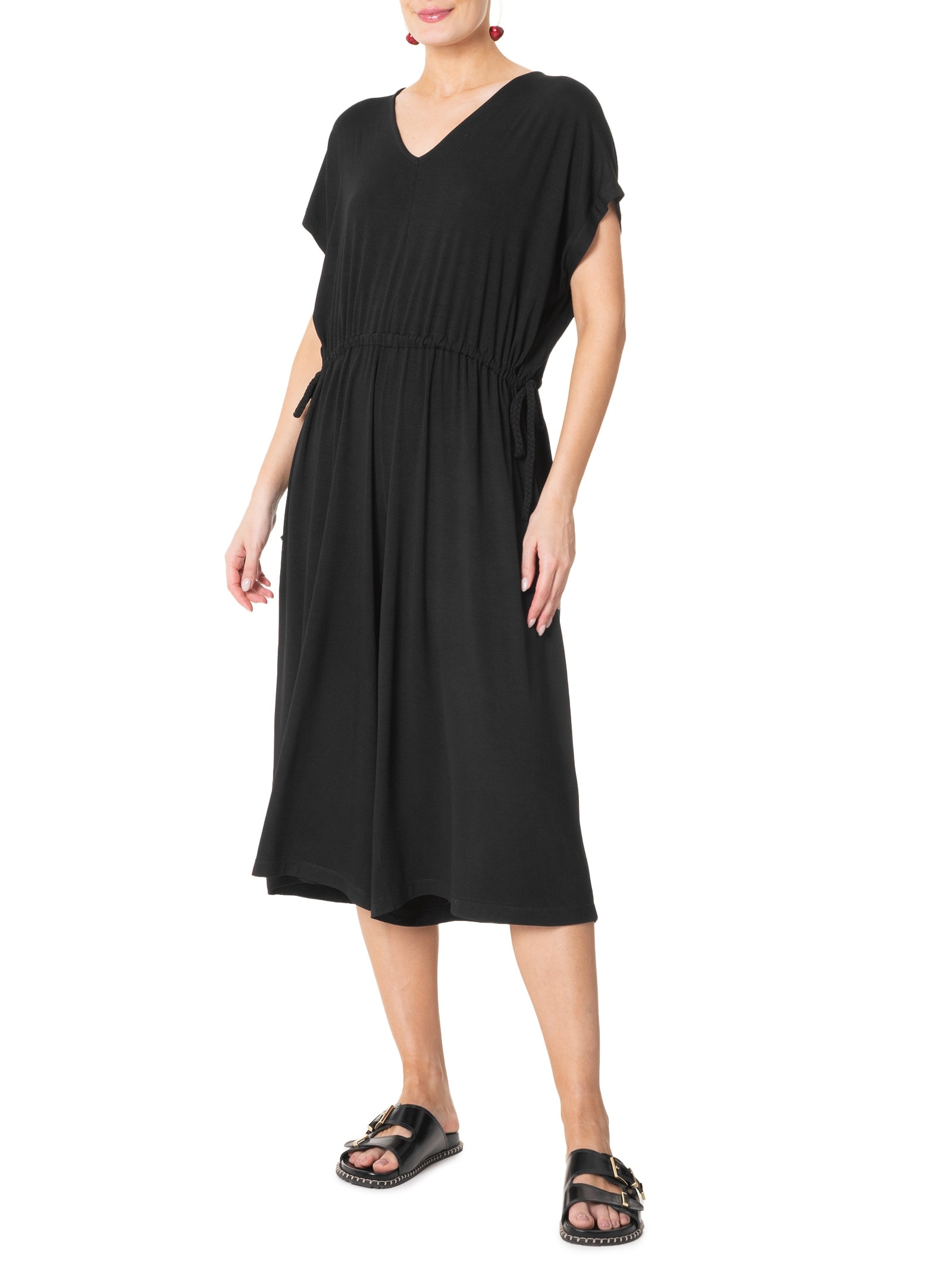 Macacão Feminino Midi Com Ajuste Na Cintura Preto Basiq