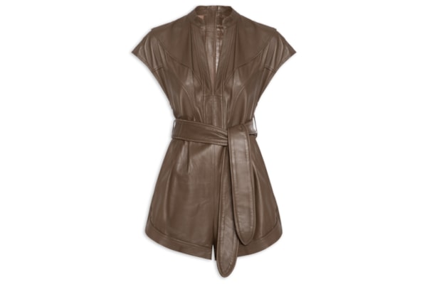 Macaquinho Feminino de Couro Fraldado Faixa – Marrom
