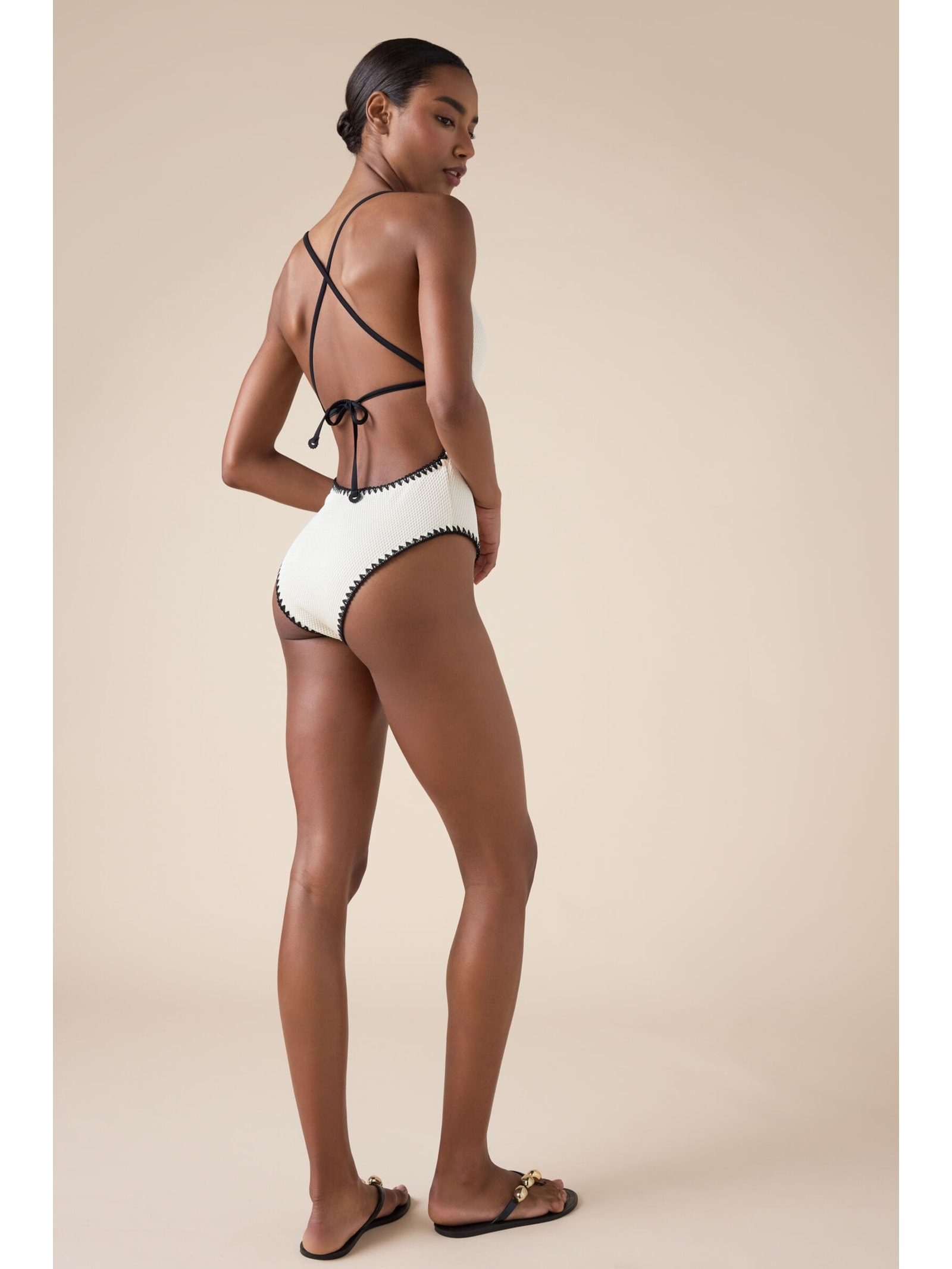 Maiô Bicolor Embroidery Off-White Calzedonia