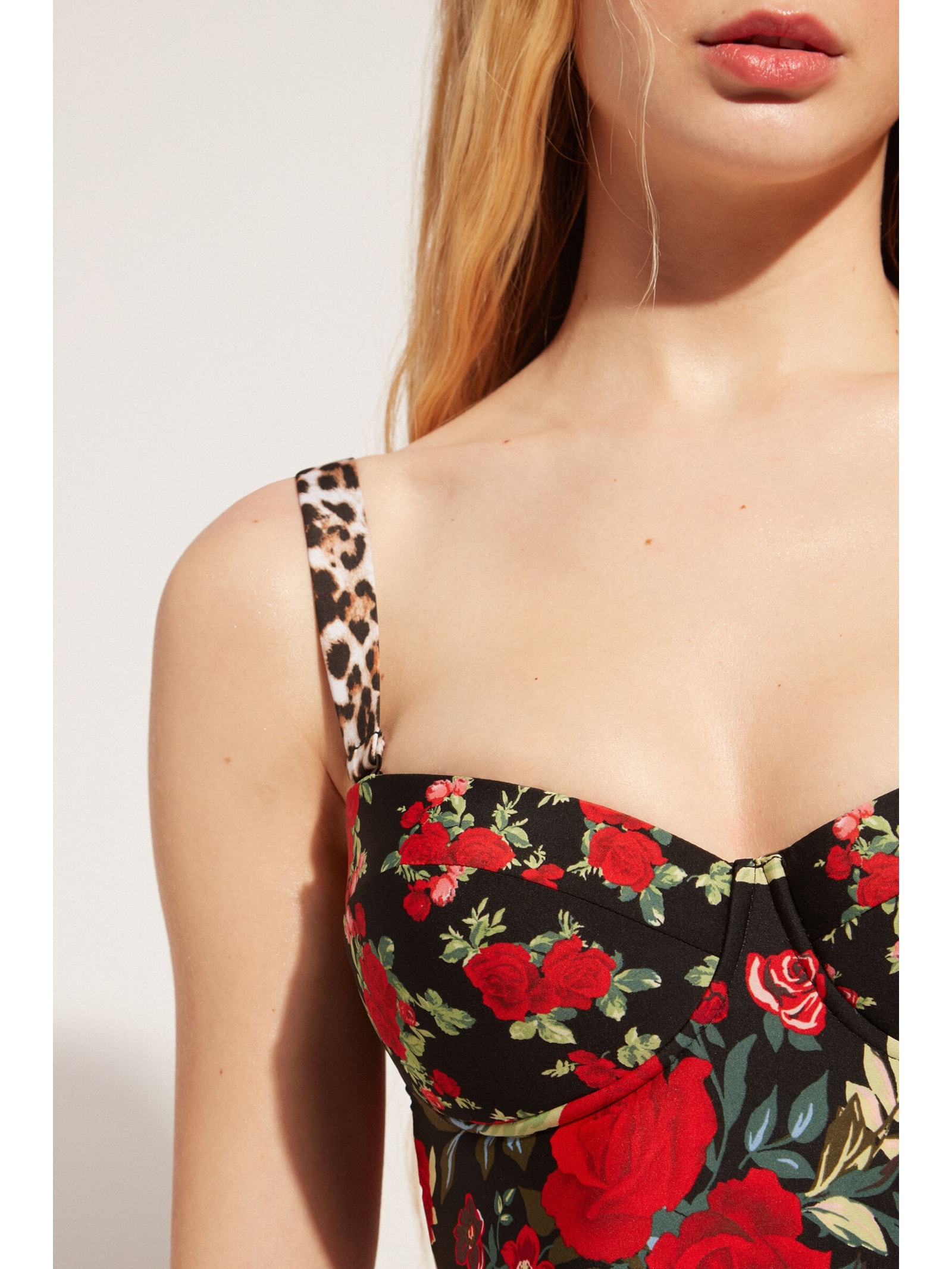 Maiô Dupla Face Almofadado Nizza Preto Calzedonia