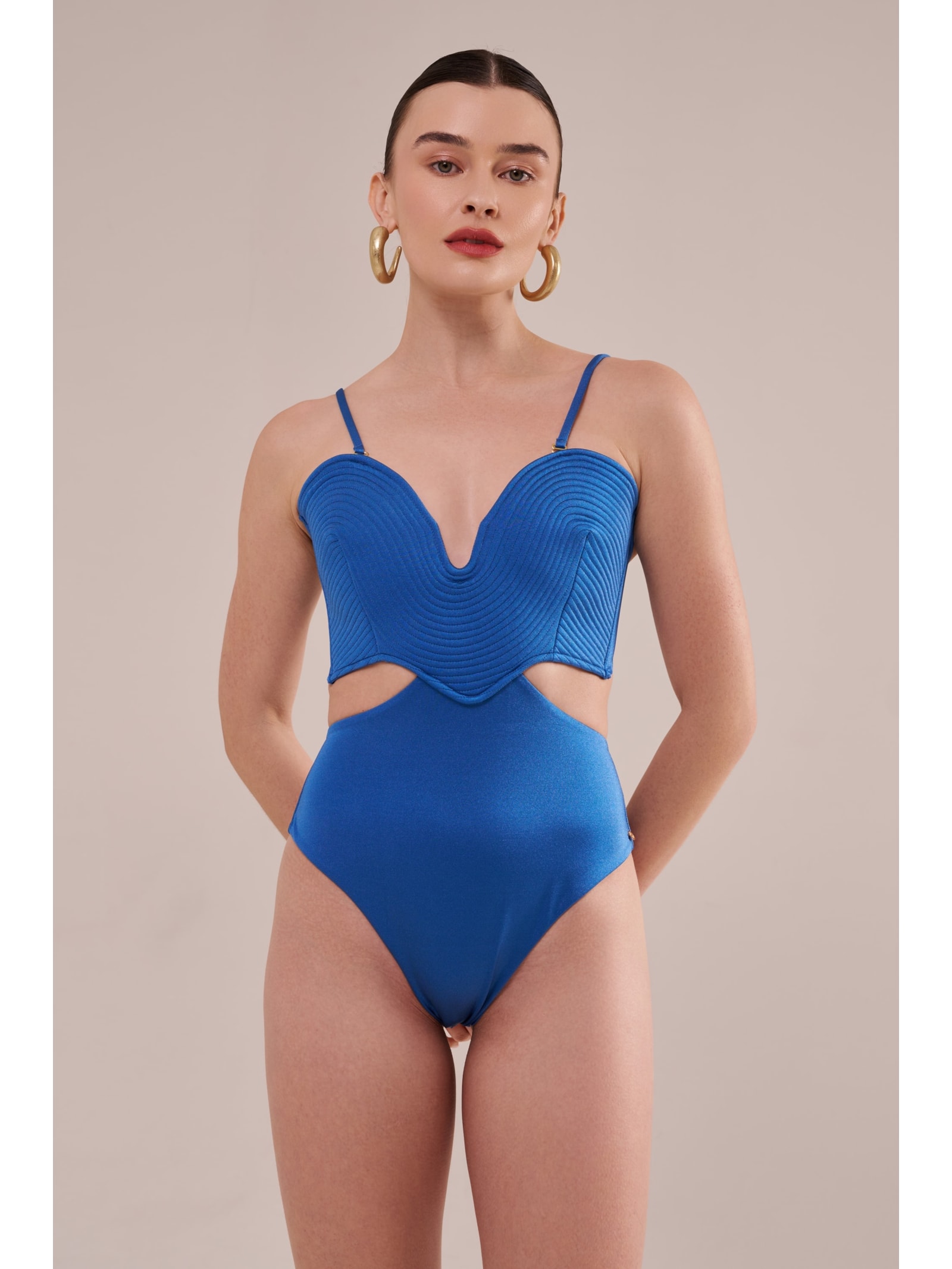 maiô strapless matelassê orla azul Suntime