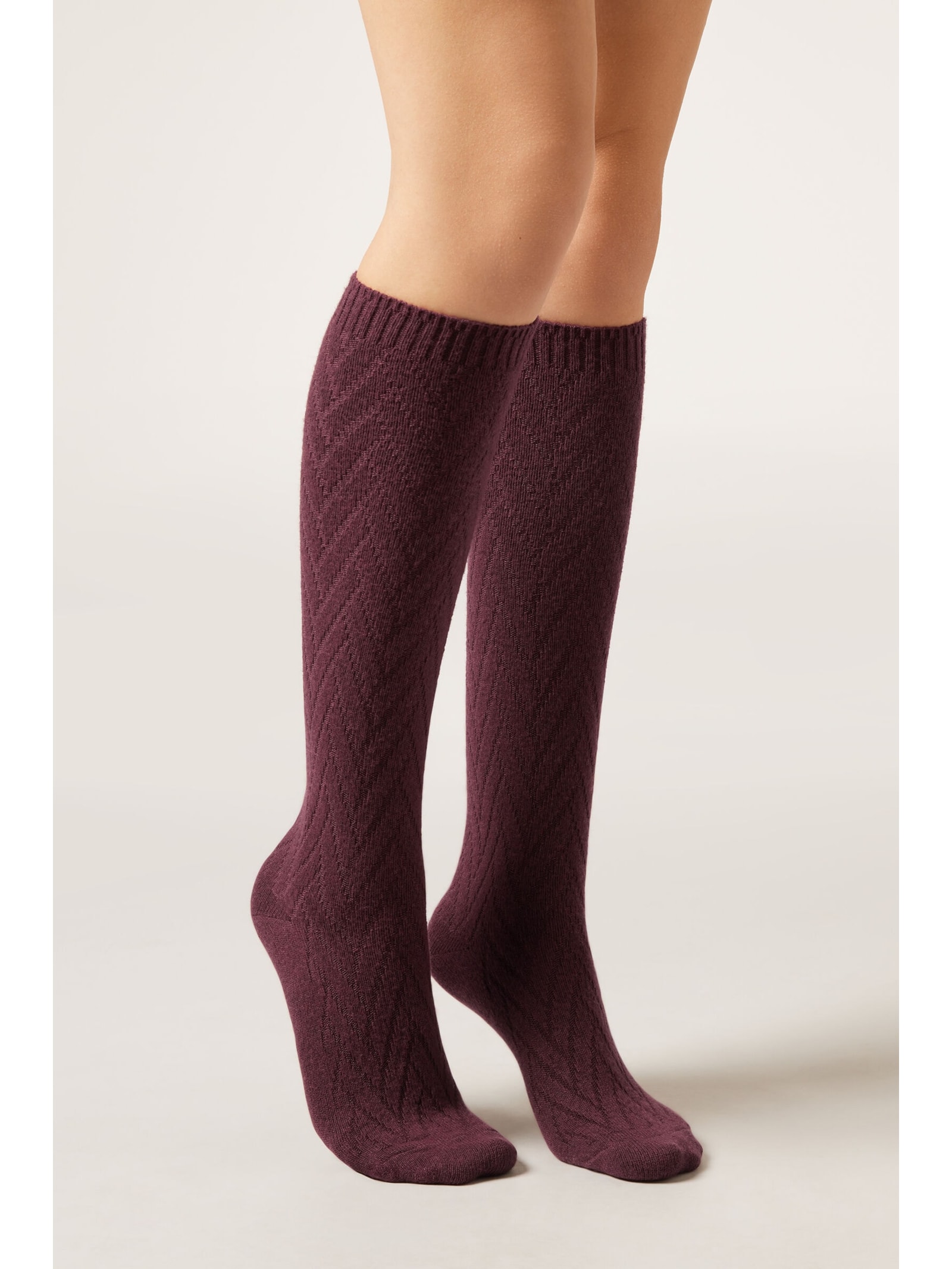 Meia Alta Com Lã e Cashmere Com Padrão Chevron Bordô Calzedonia