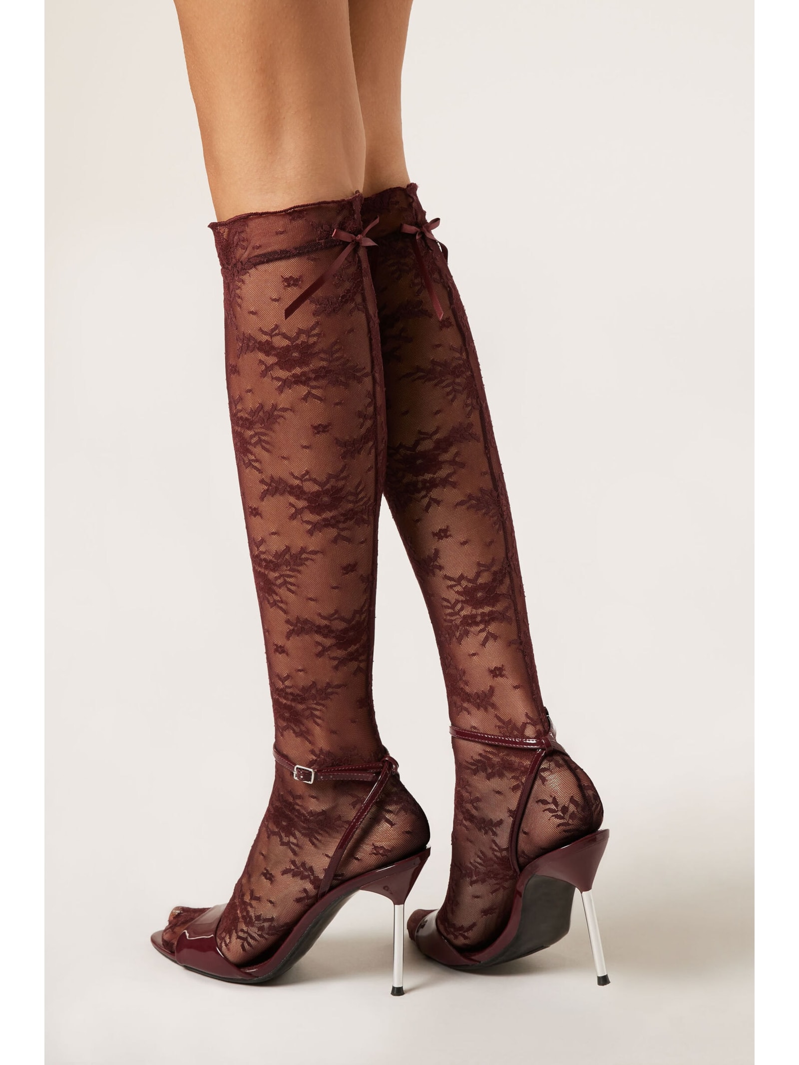 Meia Alta Em Renda Com Padrão Floral Bordô Calzedonia