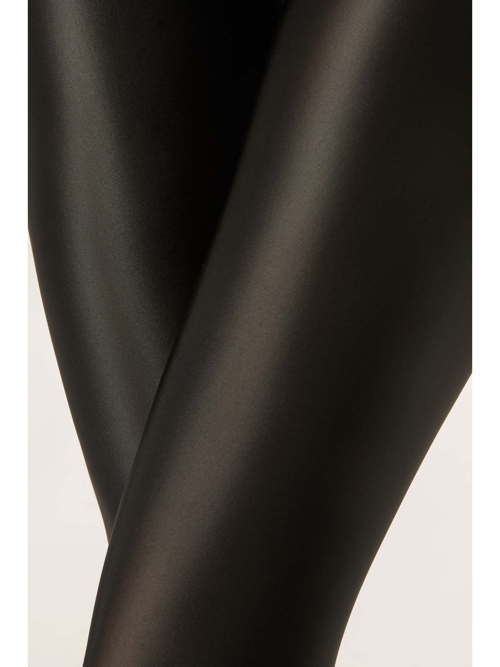 Meia-Calça Com Efeito Acetinado Preto Calzedonia
