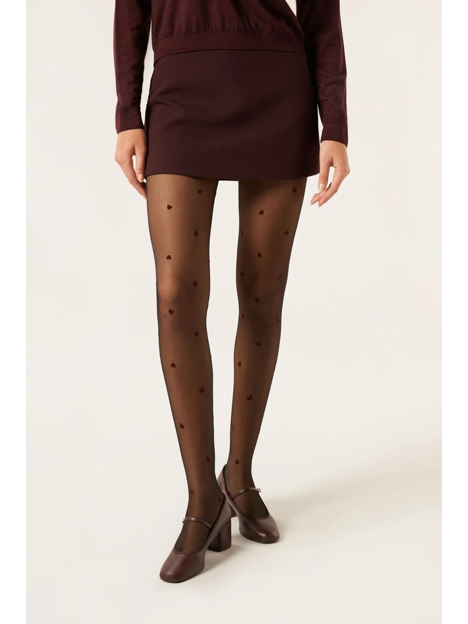 Meia-Calça Transparente Com Corações Em Relevo Fio 30 Preto Calzedonia