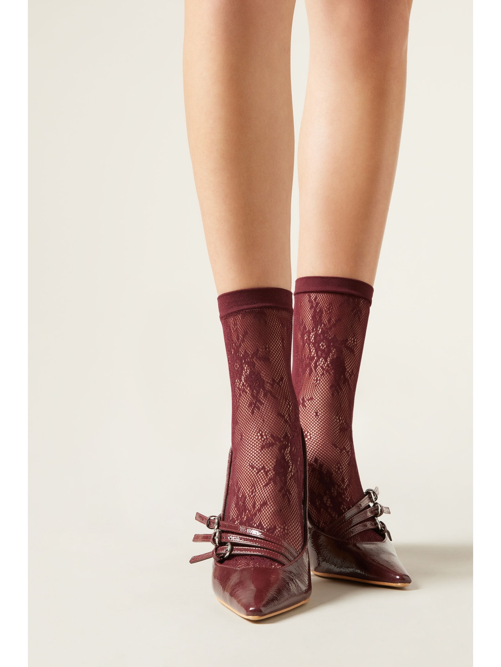 Meia Curta Arrastão Com Padrão Floral Bordô Calzedonia
