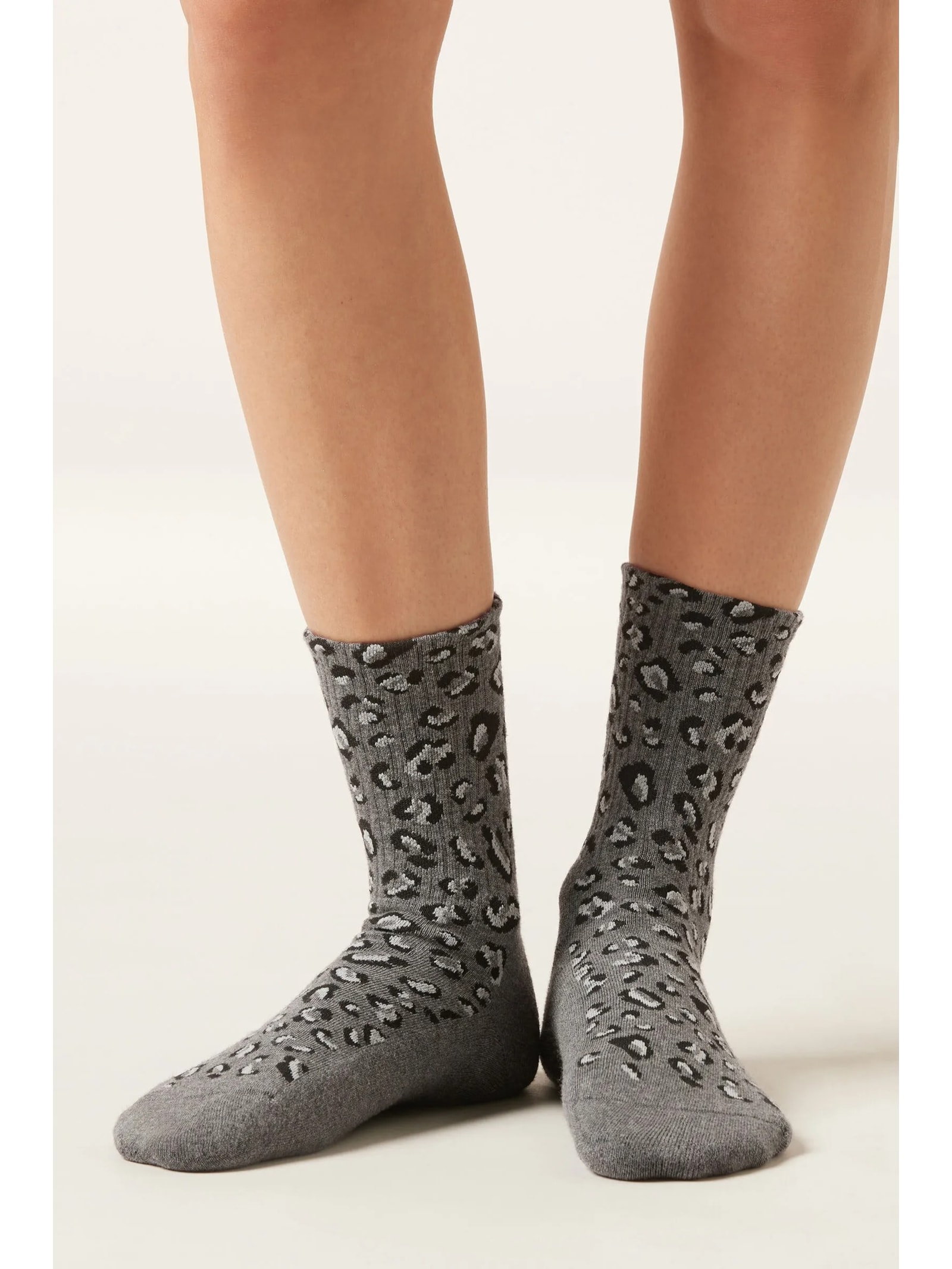Meia Curta Com Estampa Animal Print Em Algodão Cinza Calzedonia