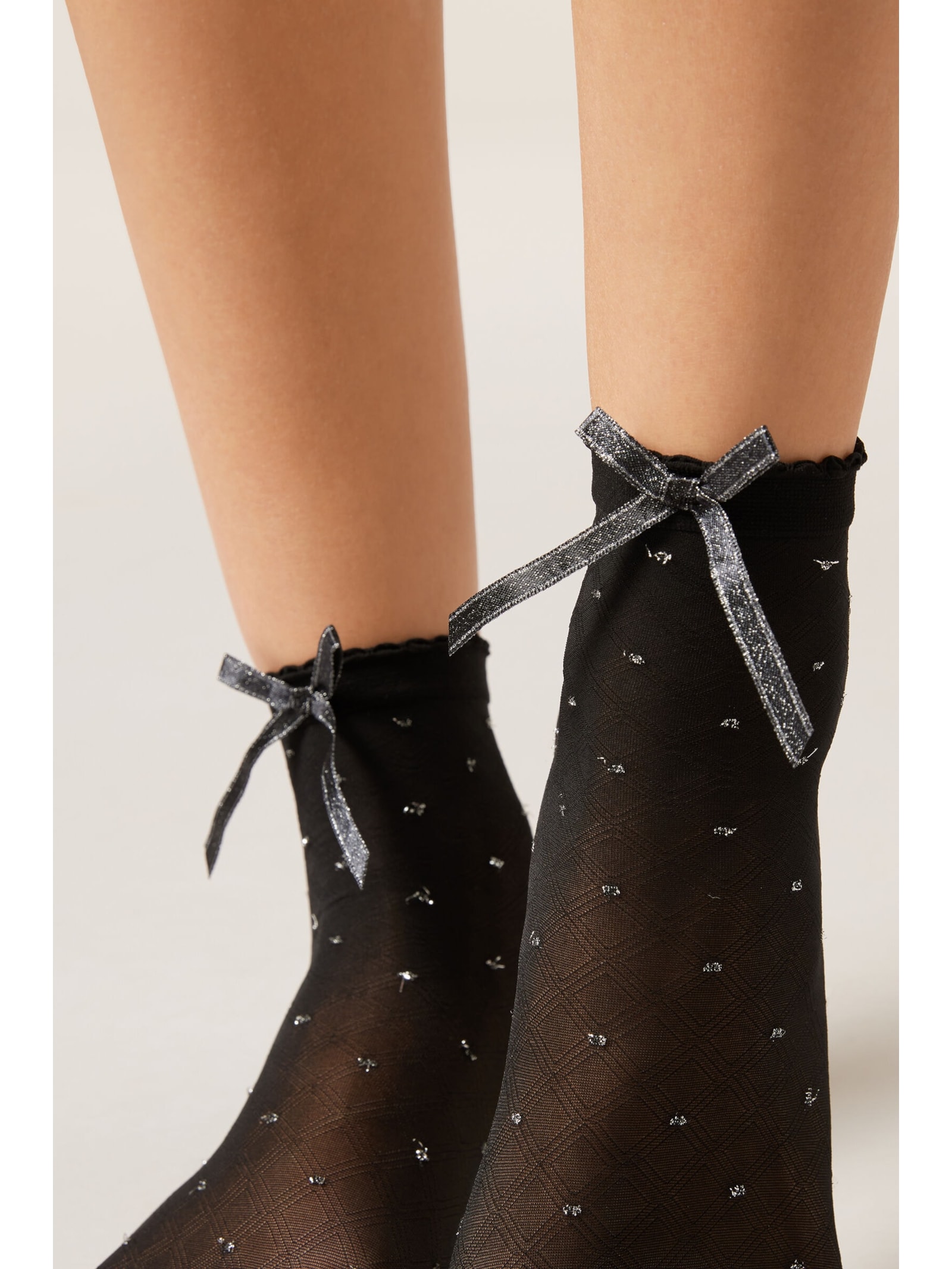 Meia Curta Com Glitter e Laços Preto Calzedonia