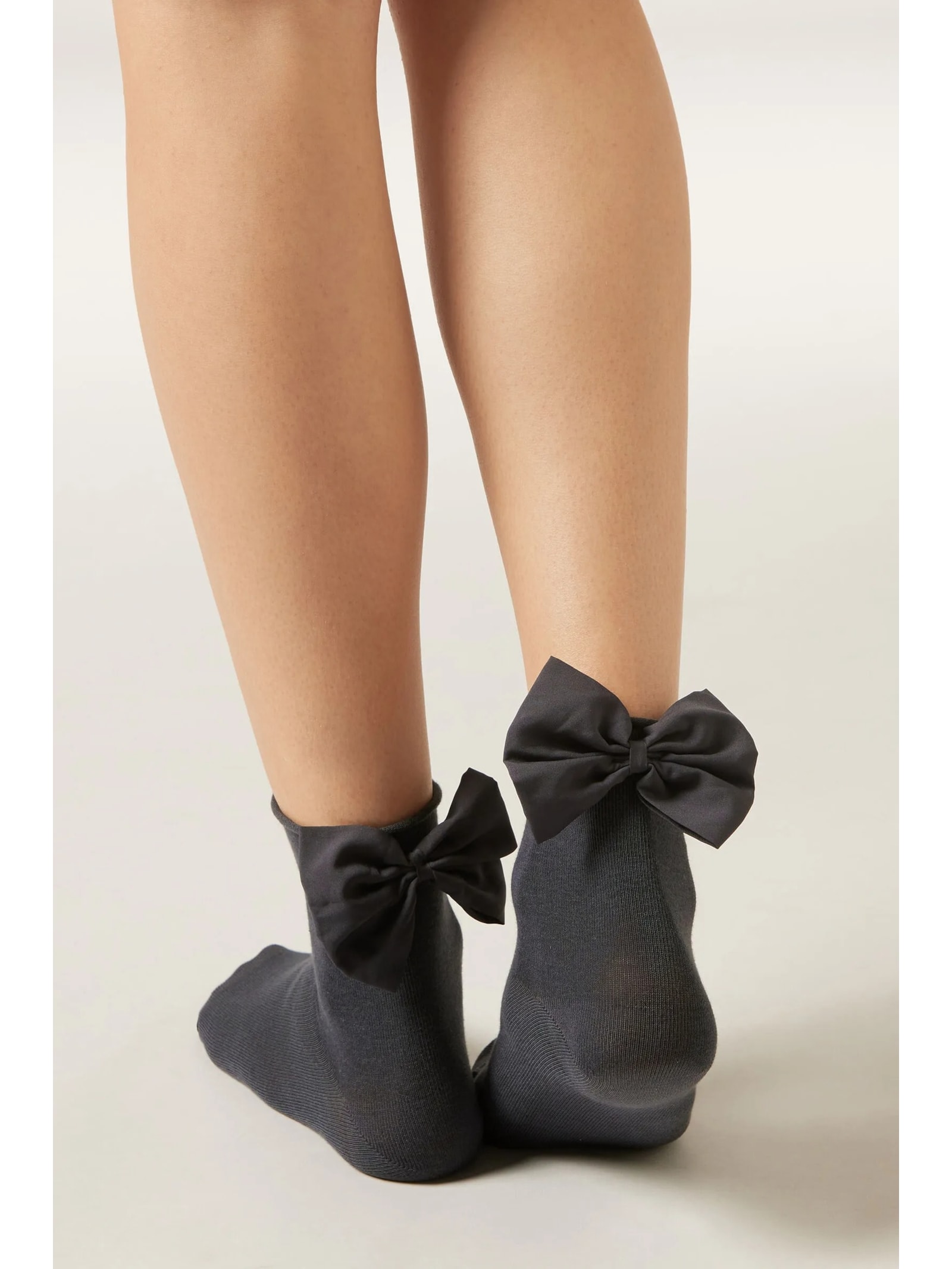 Meia Curta Com Laço Em Algodão Cinza Calzedonia