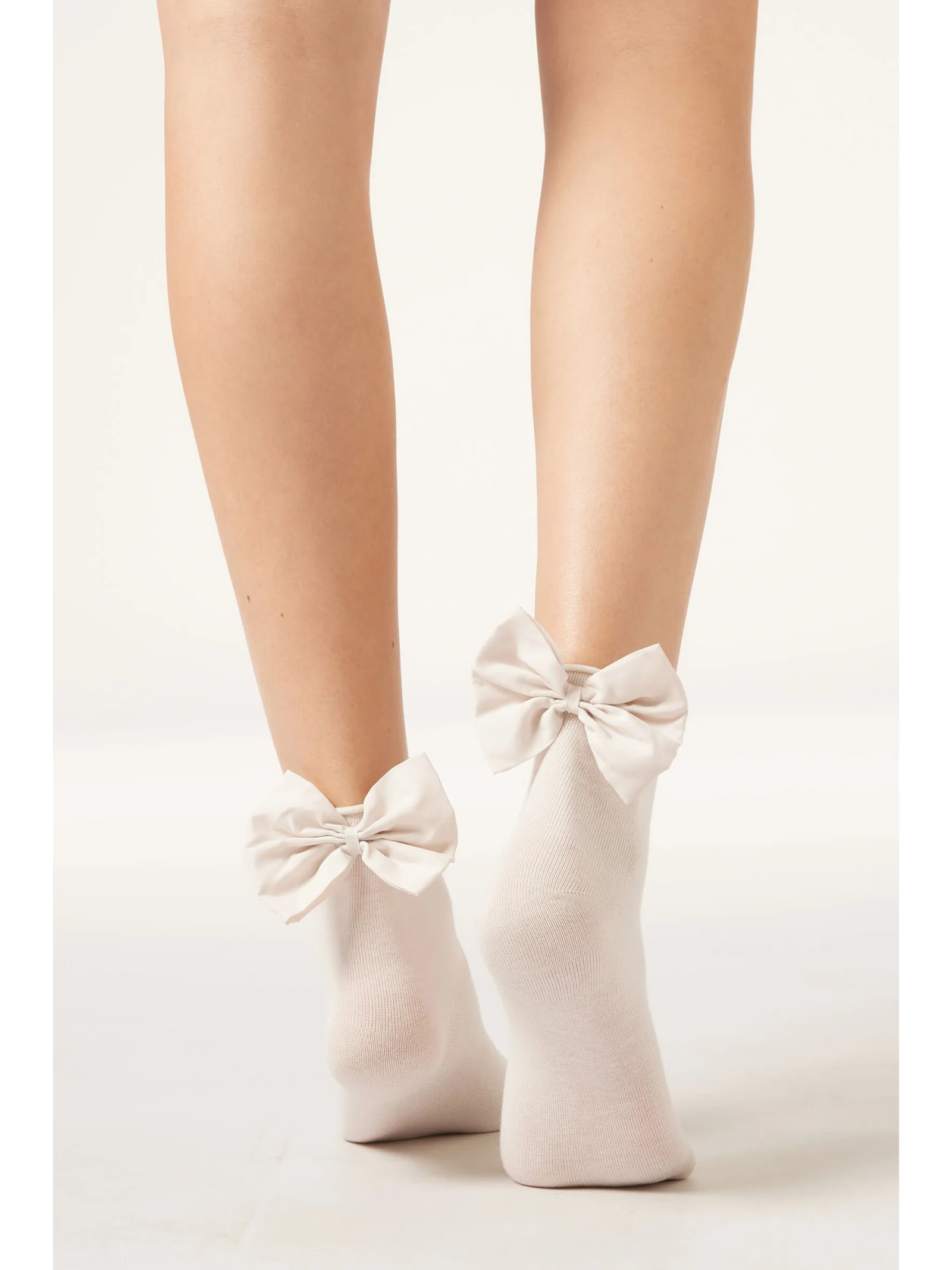 Meia Curta Com Laço Em Algodão Off-White Calzedonia