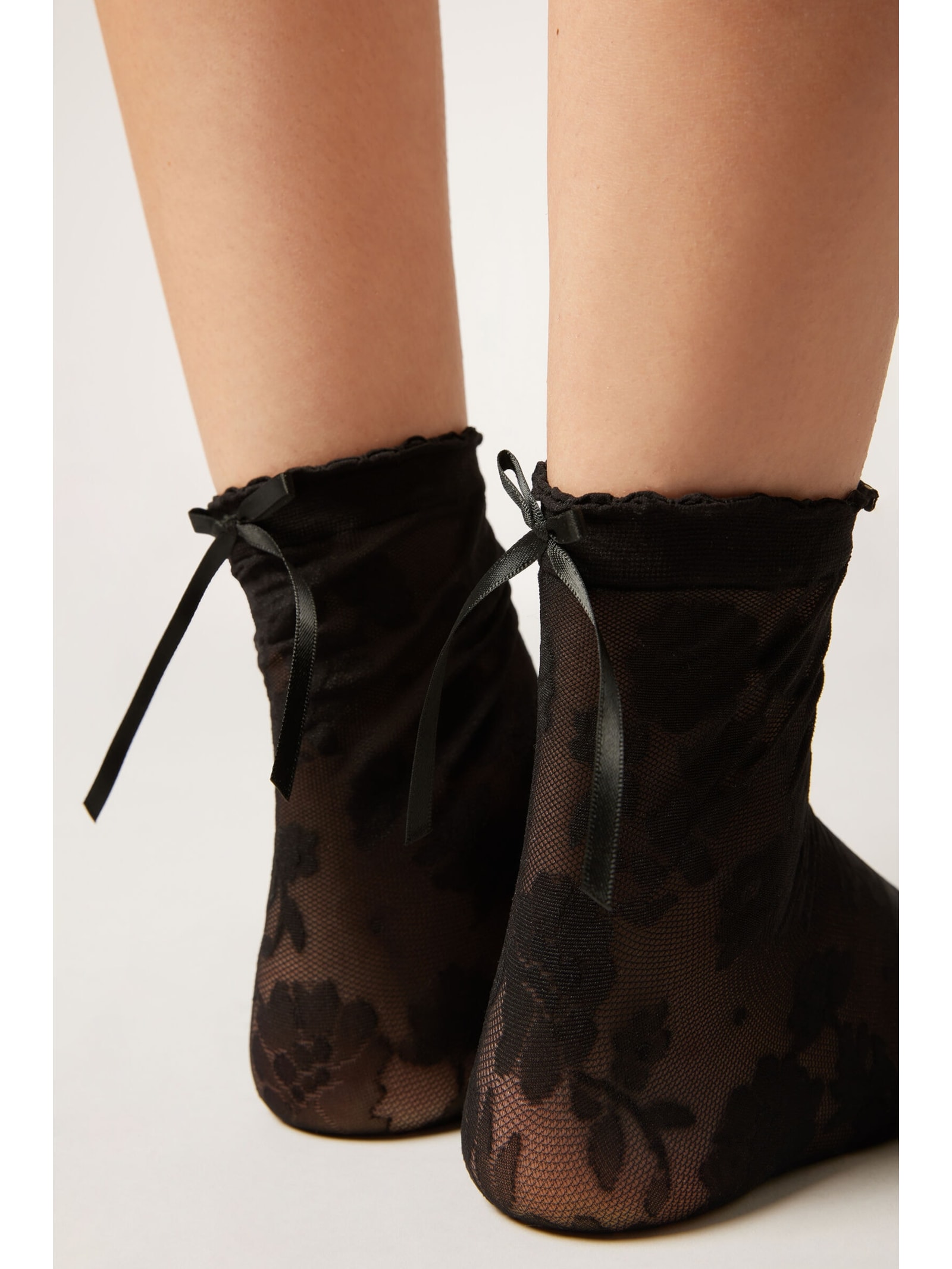 Meia Curta Com Padrão Floral Fio 30 Preto Calzedonia