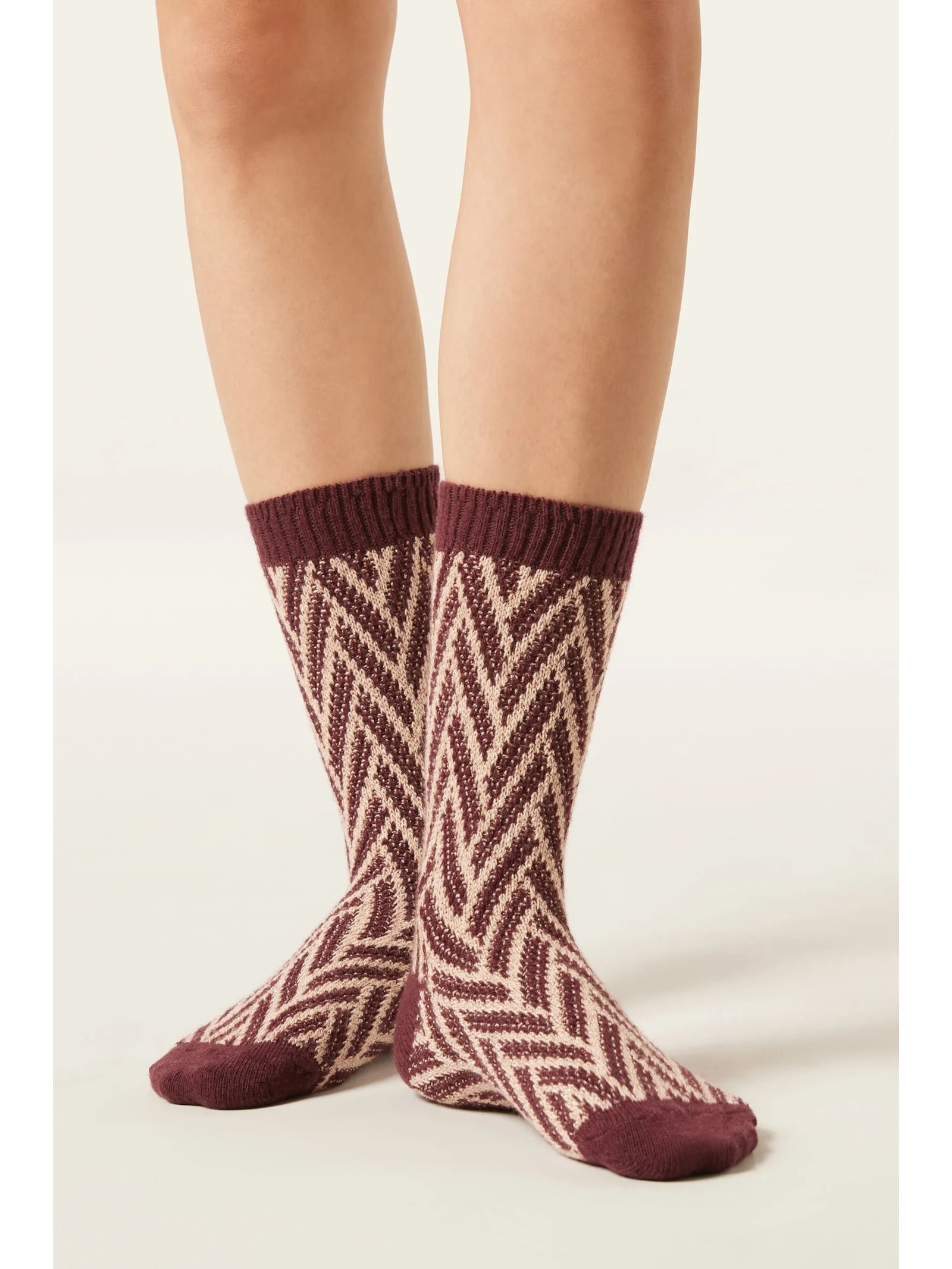 Meia Curta Com Padrão Geométrico e Glitter Bordô Calzedonia