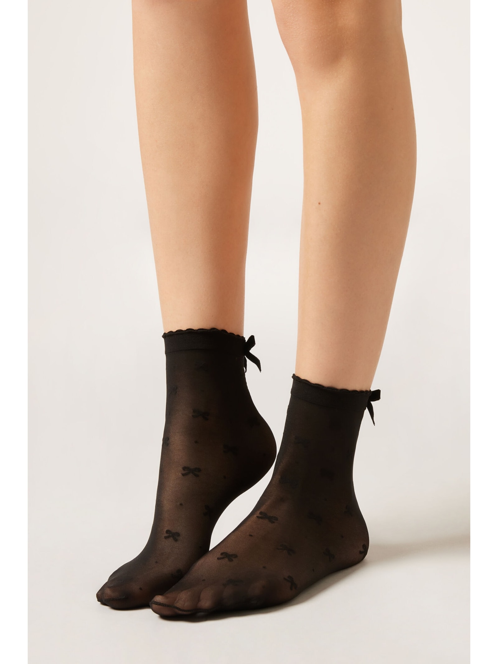 Meia Curta Transparente Com Laços Preto Calzedonia