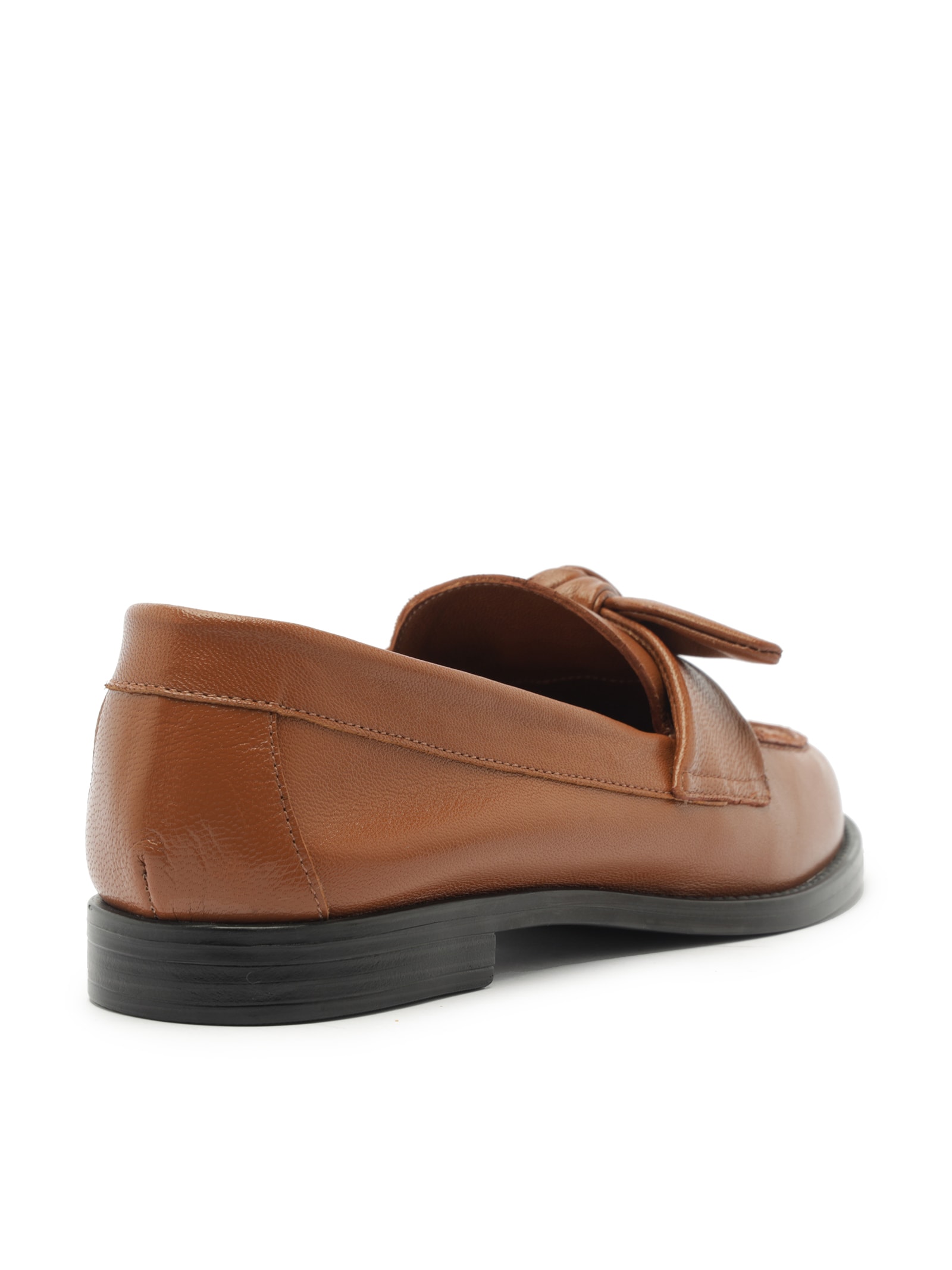 Mocassim Couro Bico Redondo Tiras Nó Marrom Arezzo