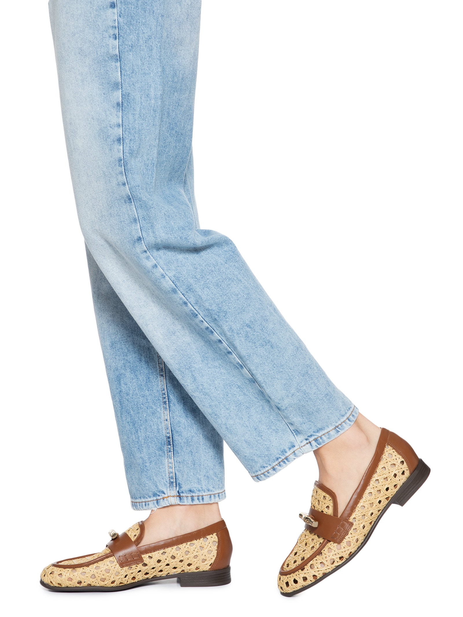 Mocassim Feminina Couro Palha Sextavada Metal Marrom Arezzo + Isla